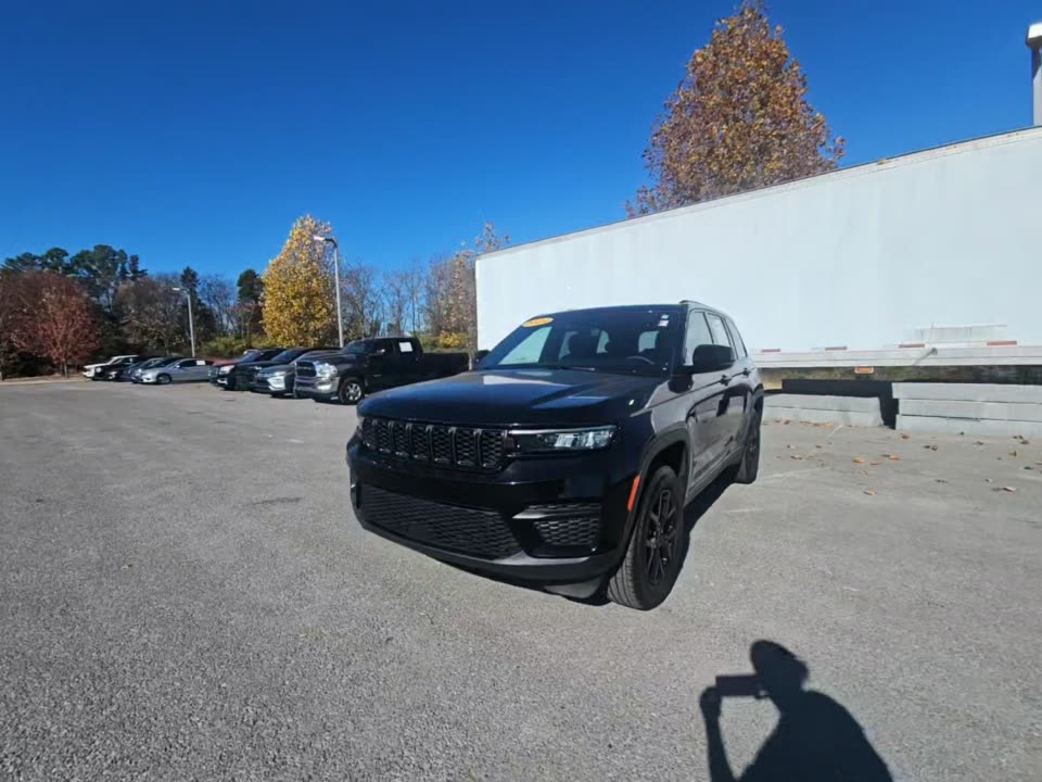 2024 Jeep Grand Cherokee Altitude AWD