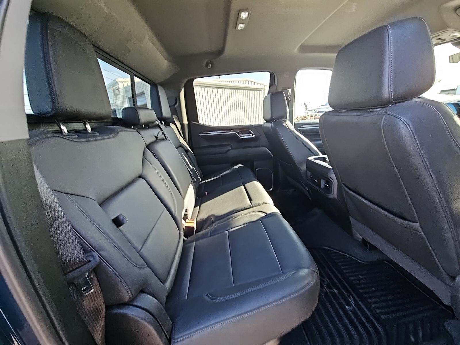 2022 Chevrolet Silverado 1500 RST AWD