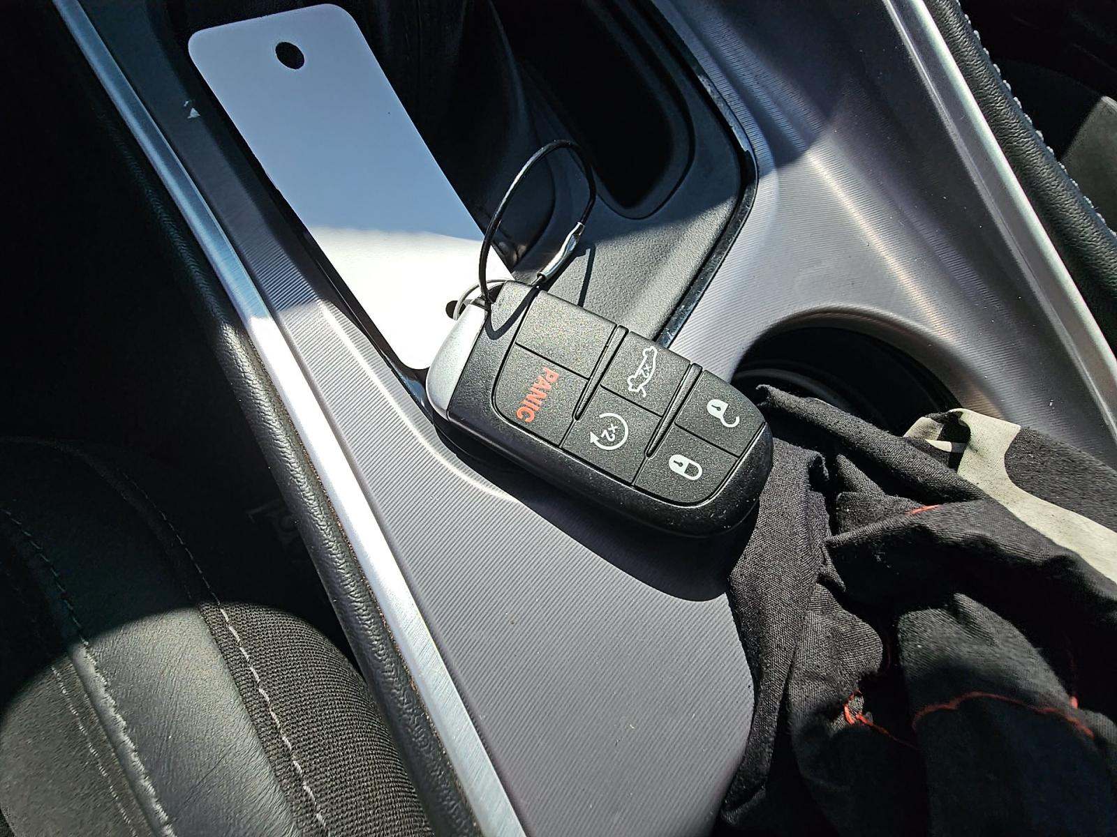 2022 Dodge Challenger R/T Scat Pack RWD