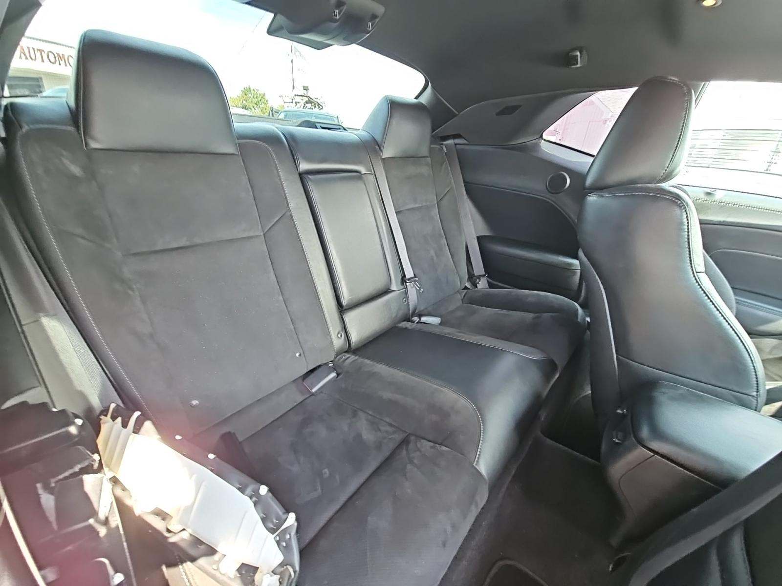 2022 Dodge Challenger R/T Scat Pack RWD