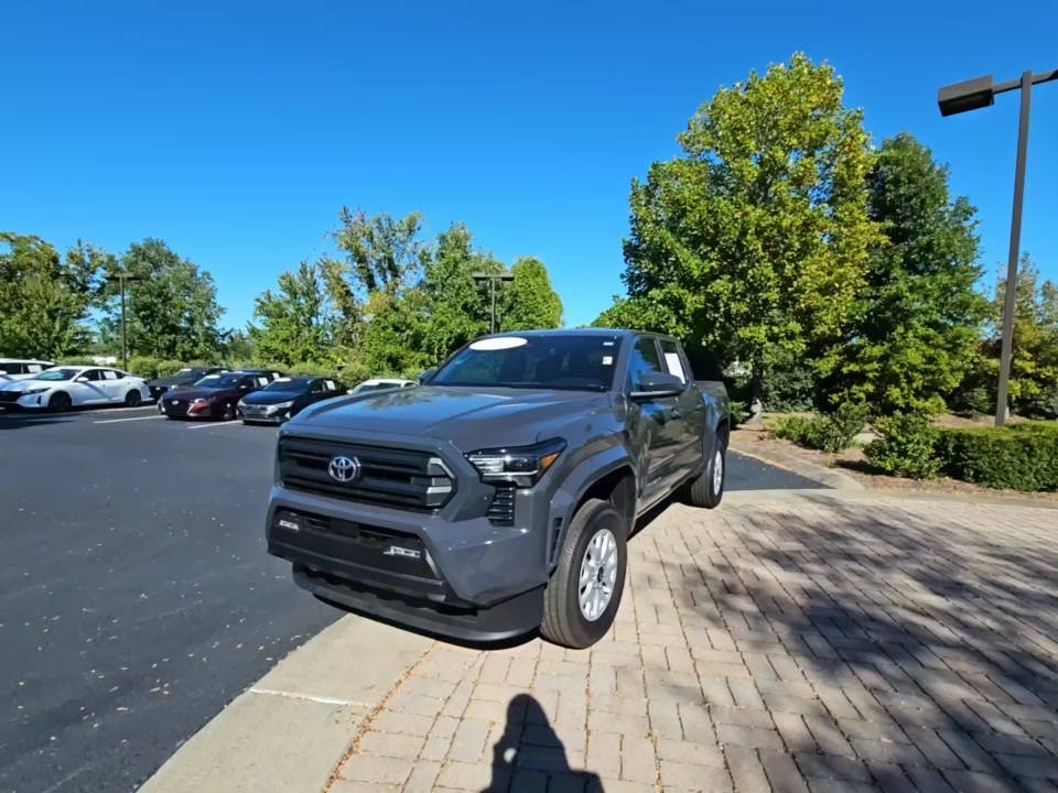 2025 Toyota Tacoma SR5 AWD