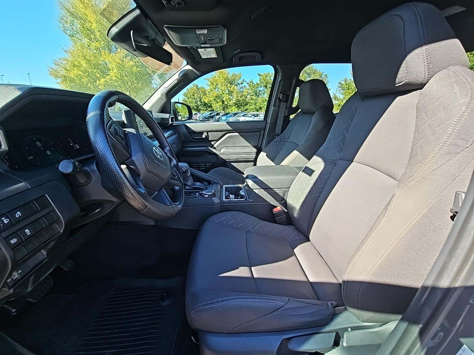 2025 Toyota Tacoma SR5 AWD