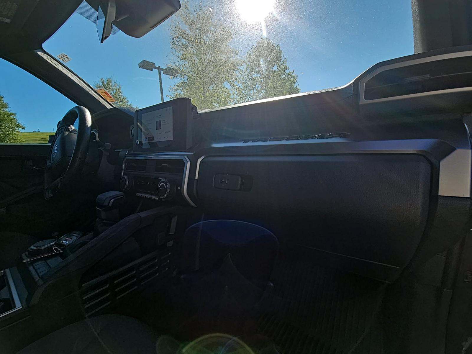 2025 Toyota Tacoma SR5 AWD