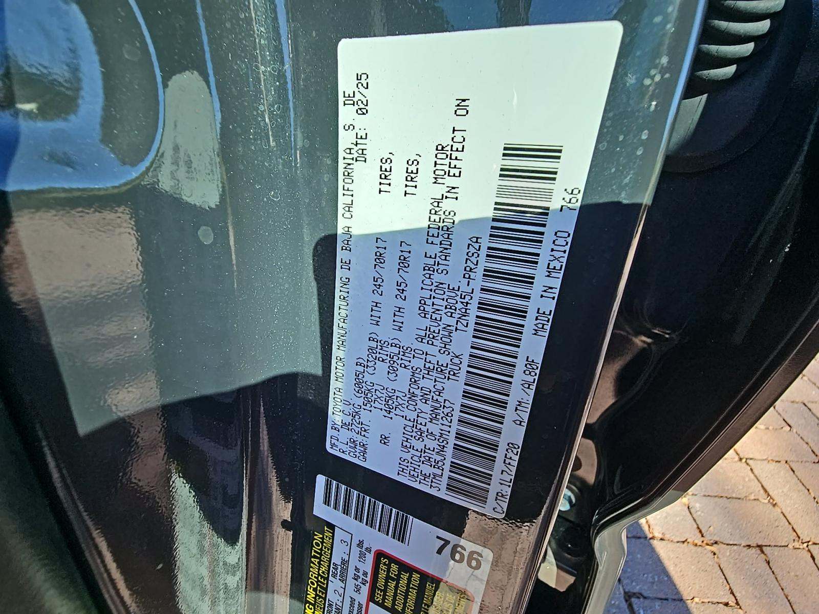 2025 Toyota Tacoma SR5 AWD