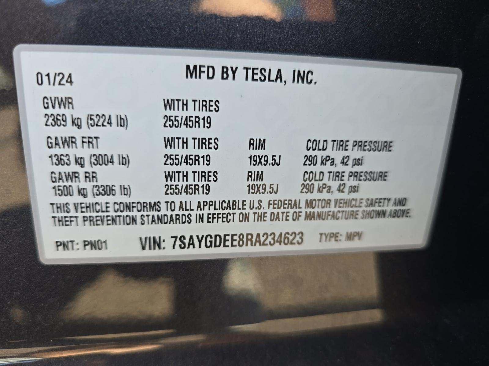 TESLA MODEL Y - 1