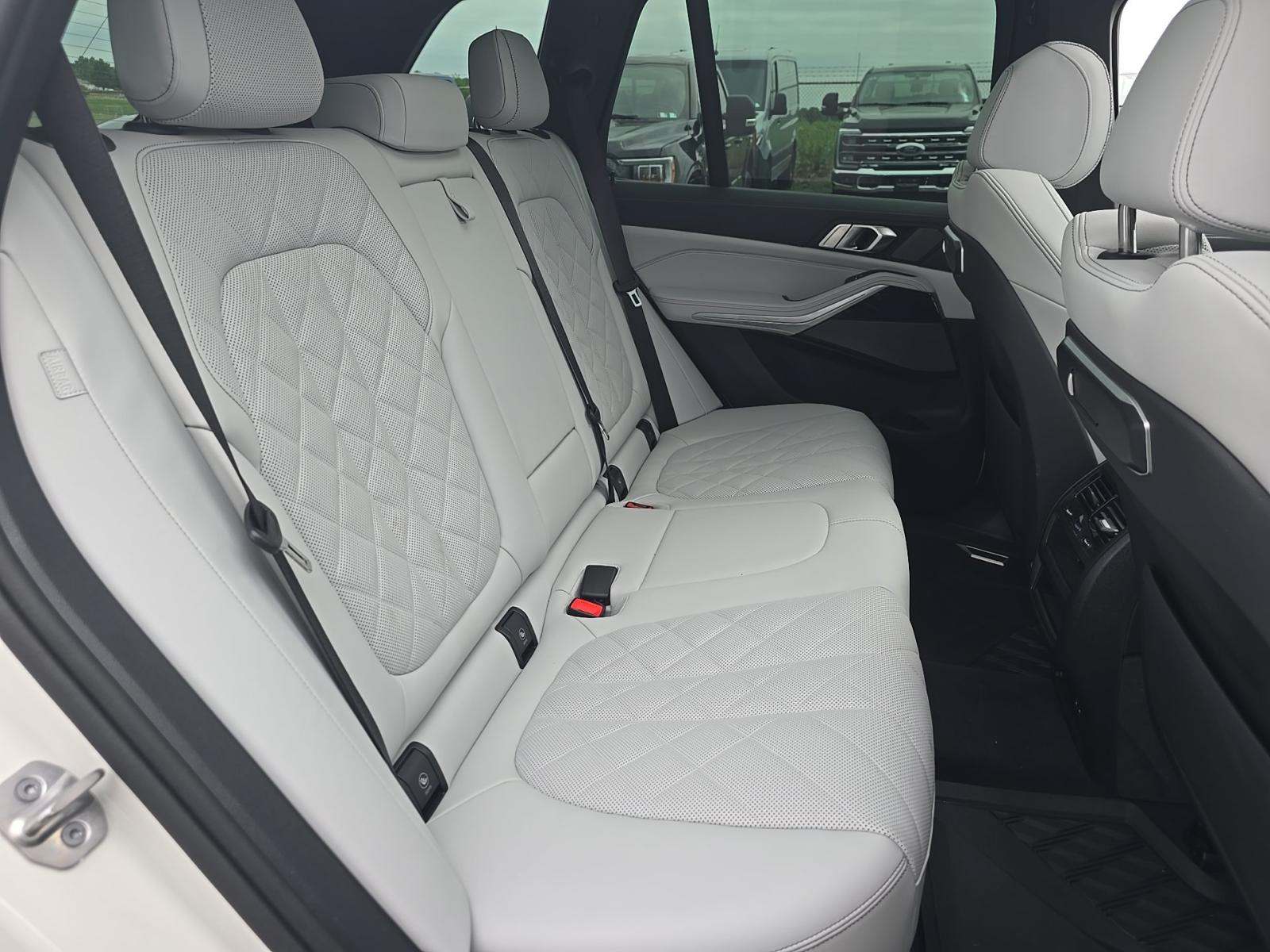 2026 BMW X5 xDrive40i AWD