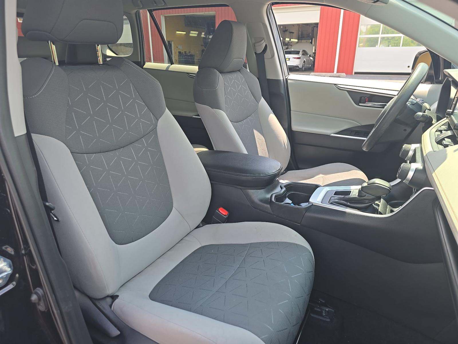 2021 Toyota RAV4 XLE AWD