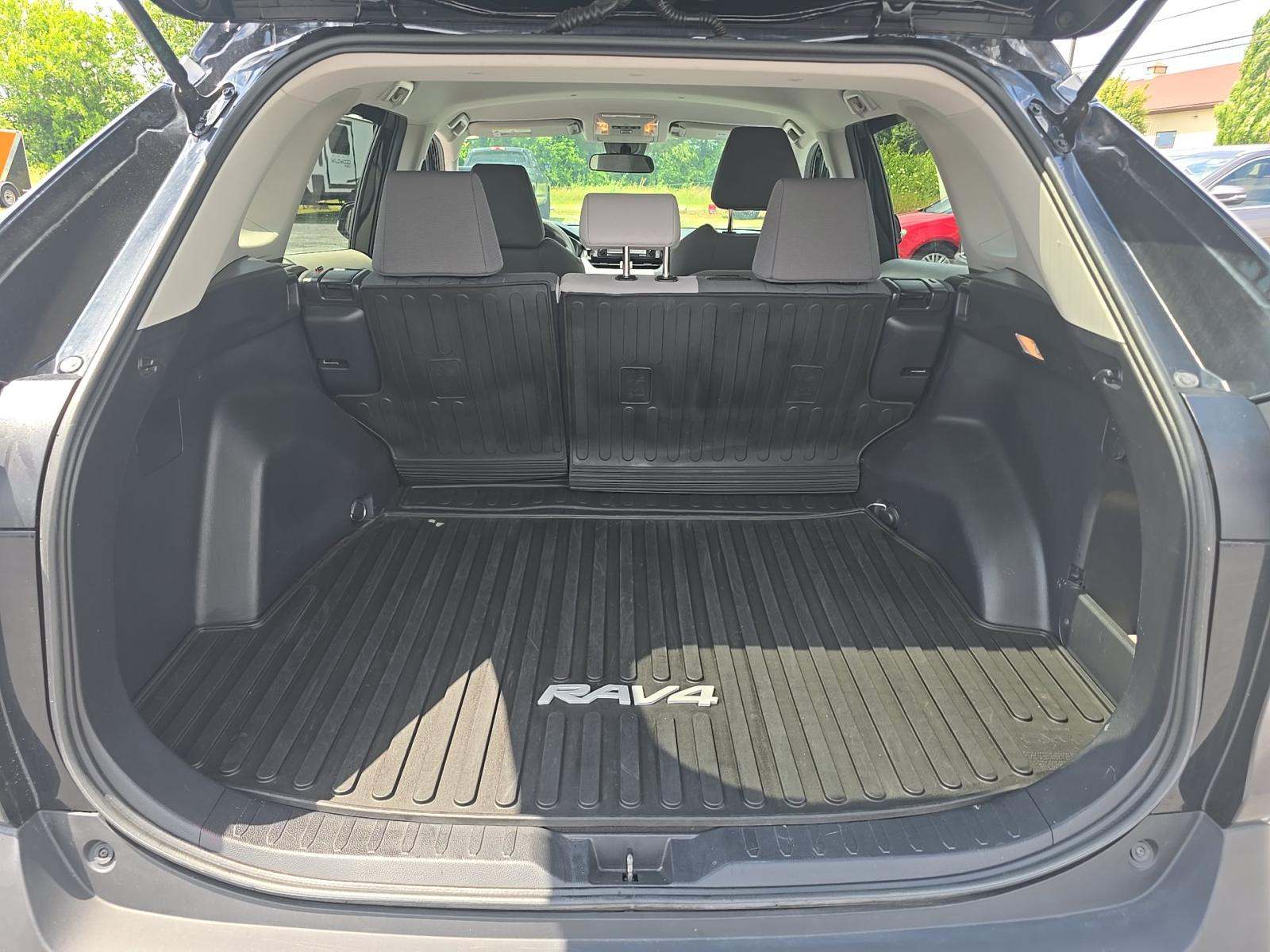 2021 Toyota RAV4 XLE AWD