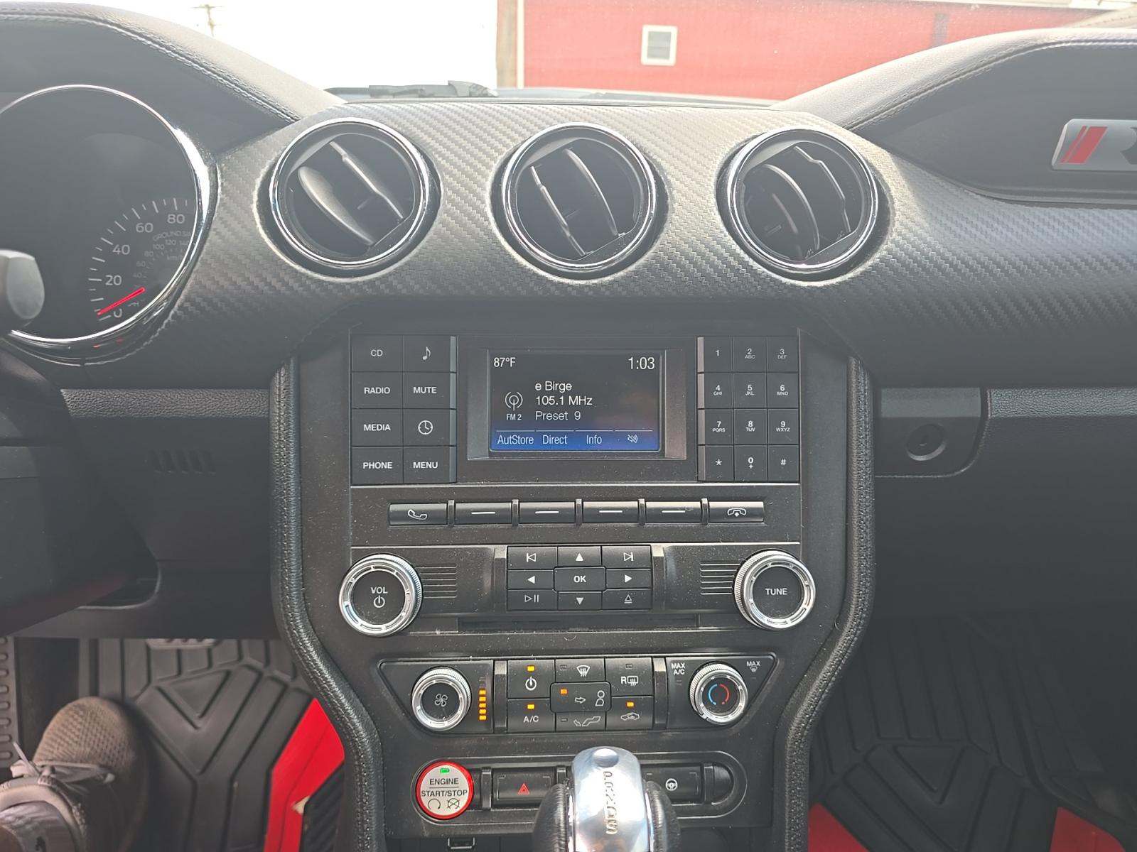2015 Ford Mustang V6 RWD