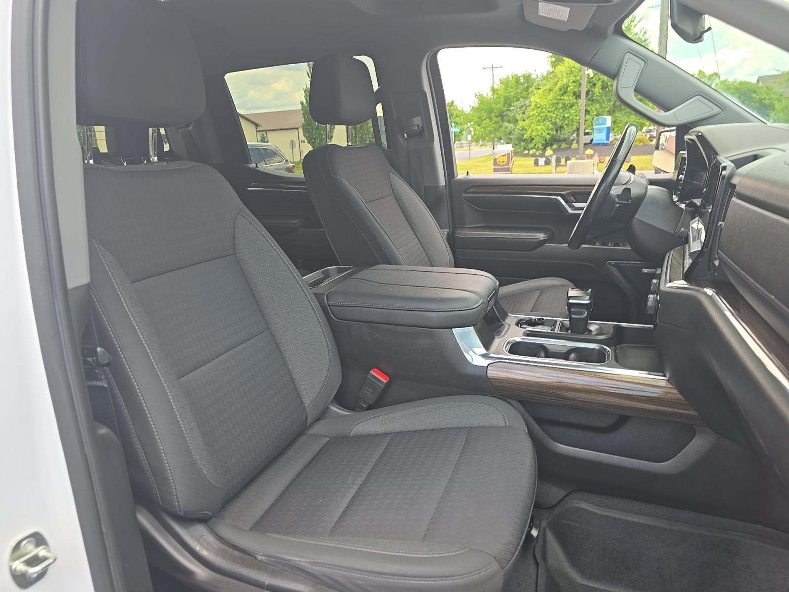 2023 Chevrolet Silverado 1500 RST AWD
