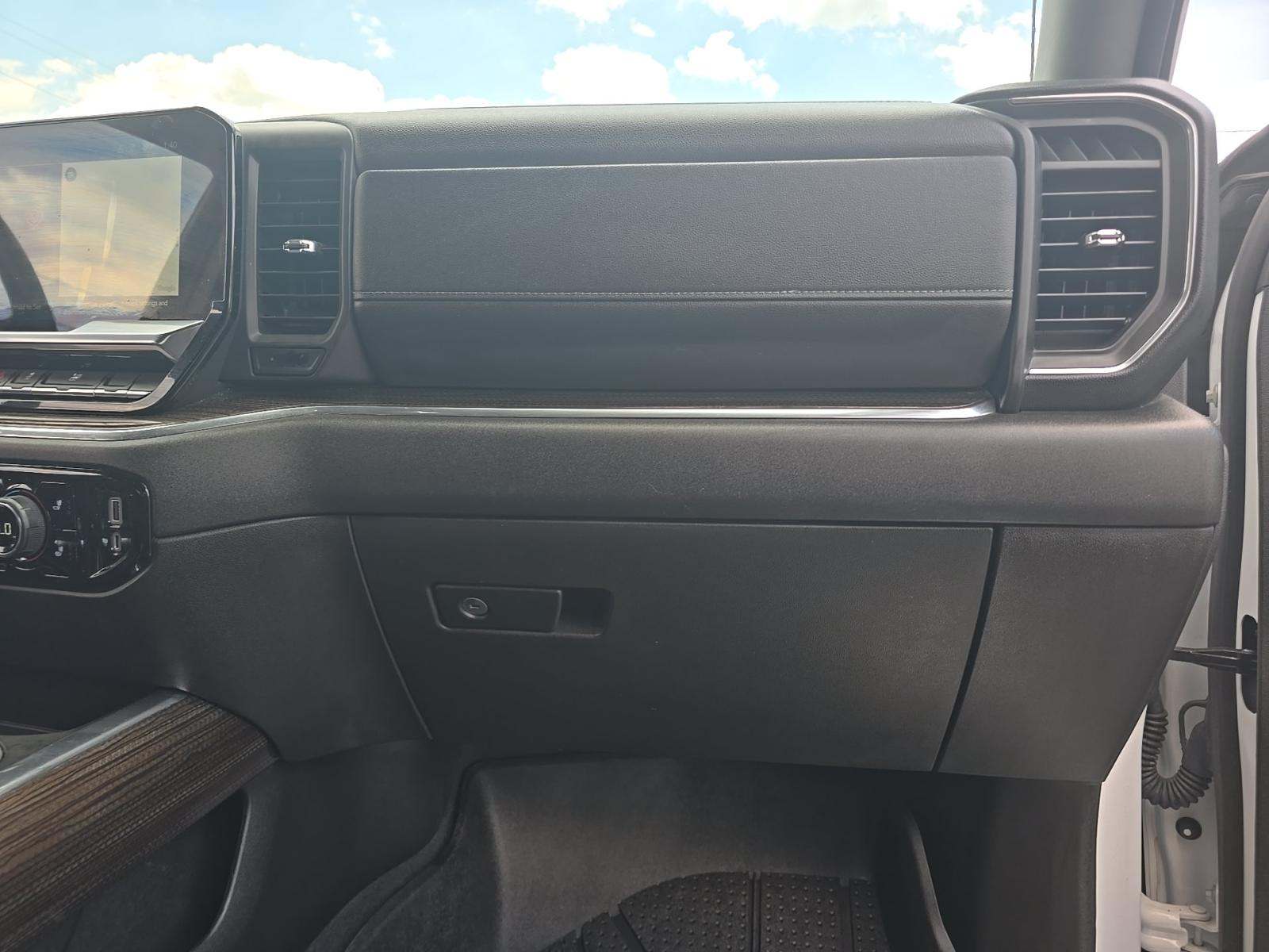 2023 Chevrolet Silverado 1500 RST AWD