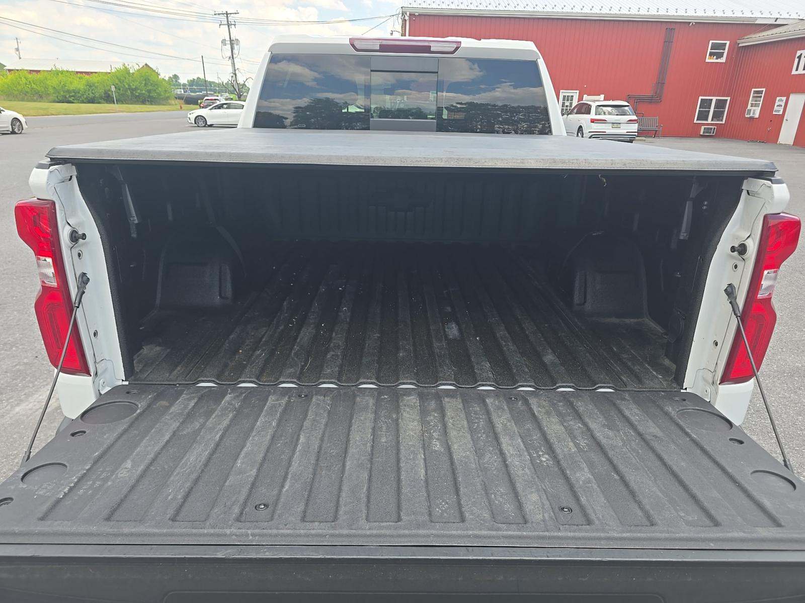 2023 Chevrolet Silverado 1500 RST AWD