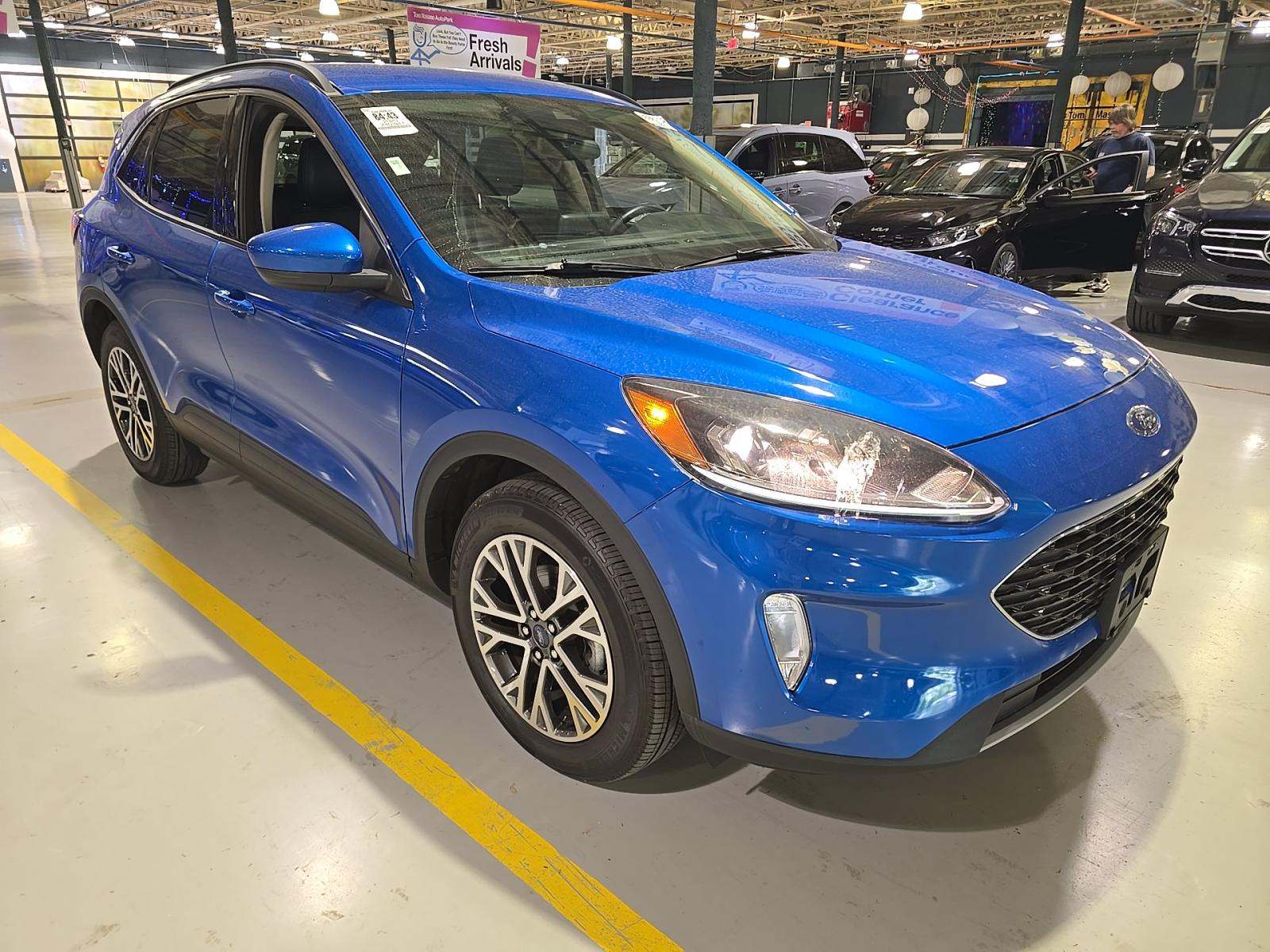 FORD ESCAPE - 4