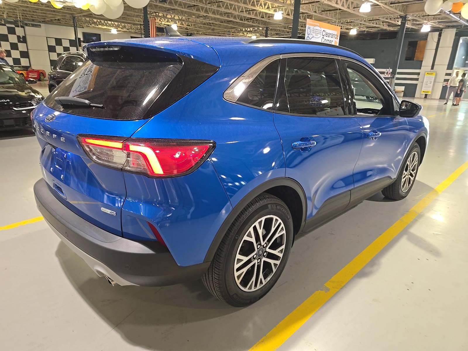 FORD ESCAPE - 3