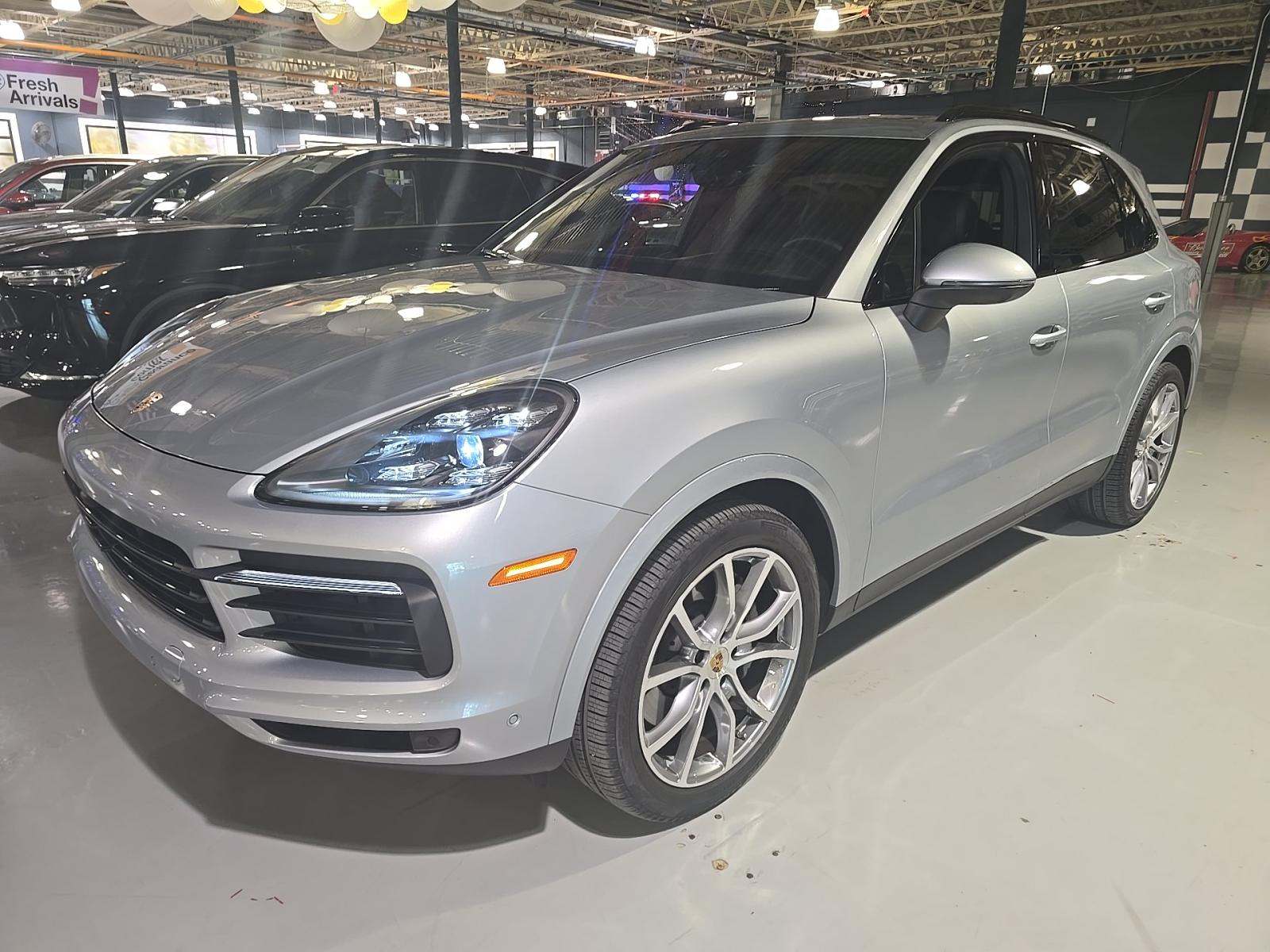 PORSCHE CAYENNE - 1