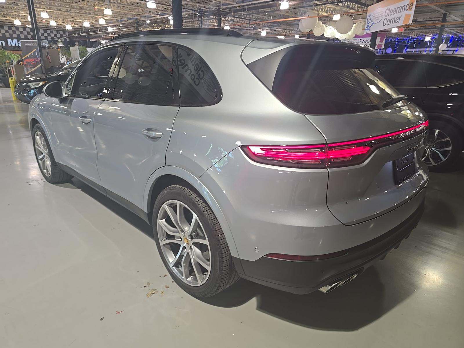 PORSCHE CAYENNE - 2