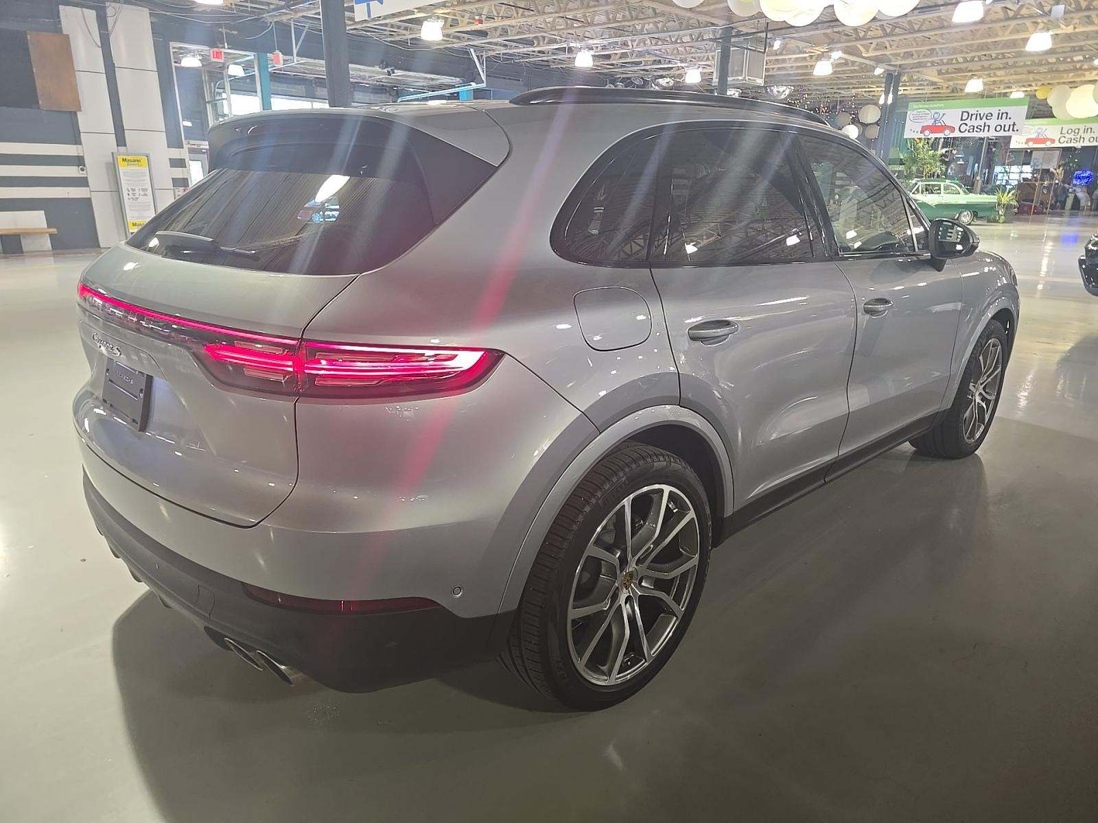 PORSCHE CAYENNE - 3