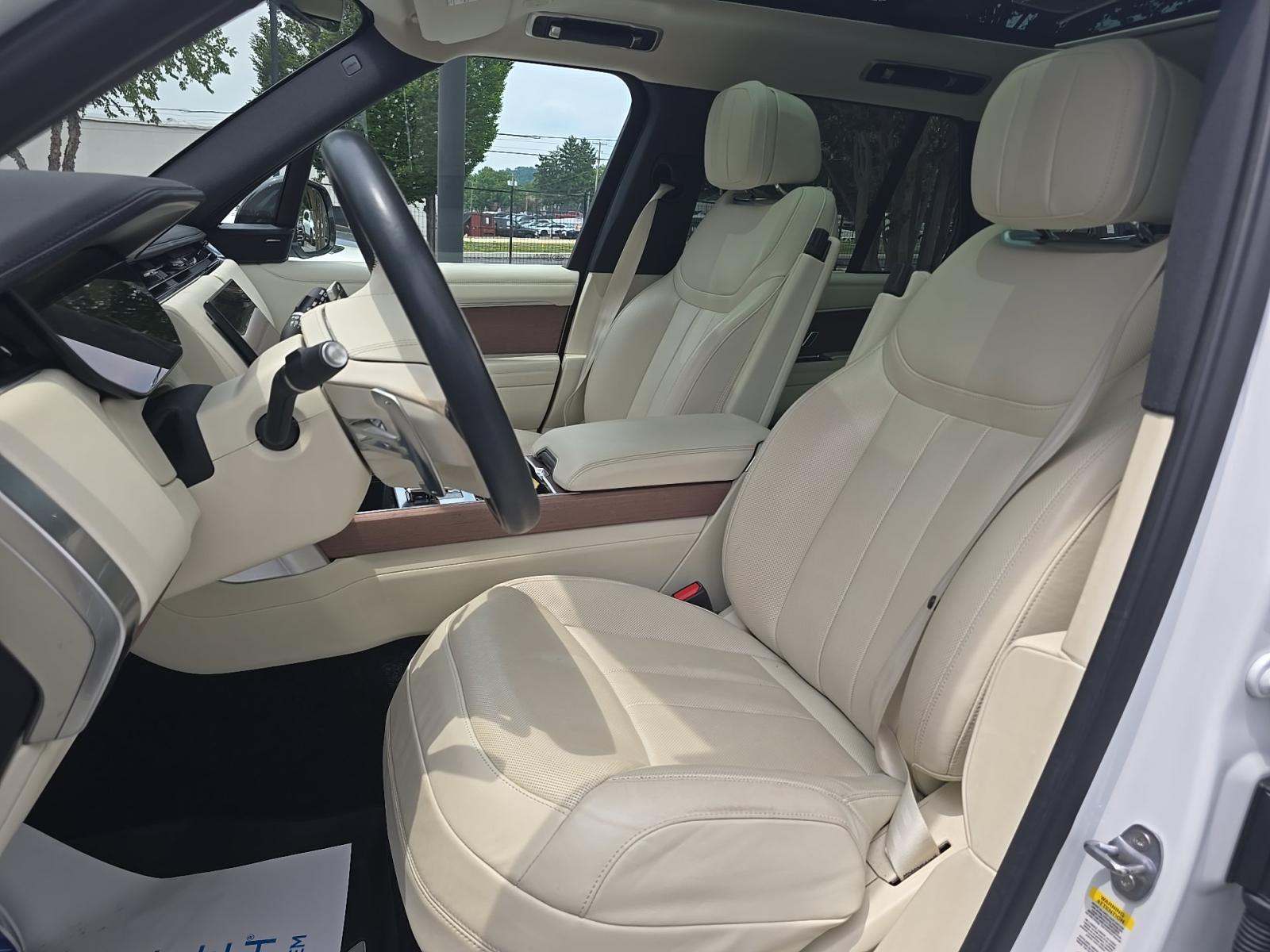 2023 Land Rover Range Rover SE AWD