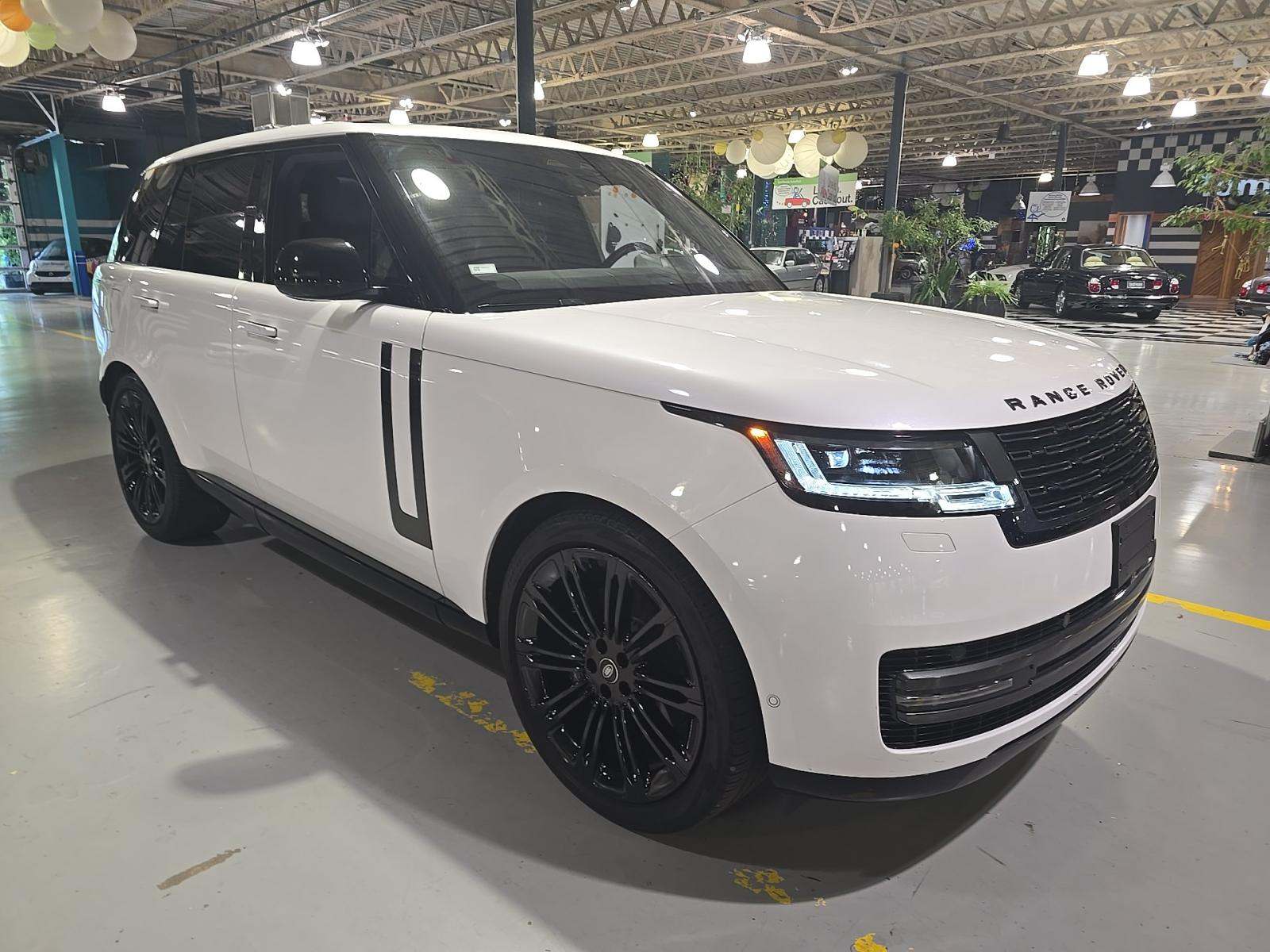 2024 Land Rover Range Rover SE AWD