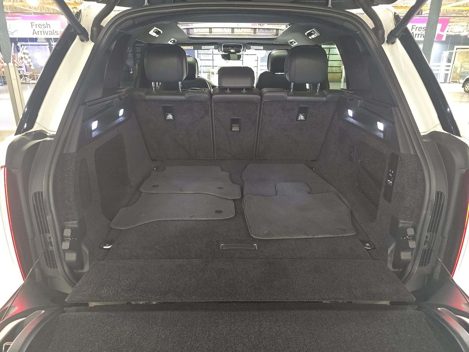 2024 Land Rover Range Rover SE AWD