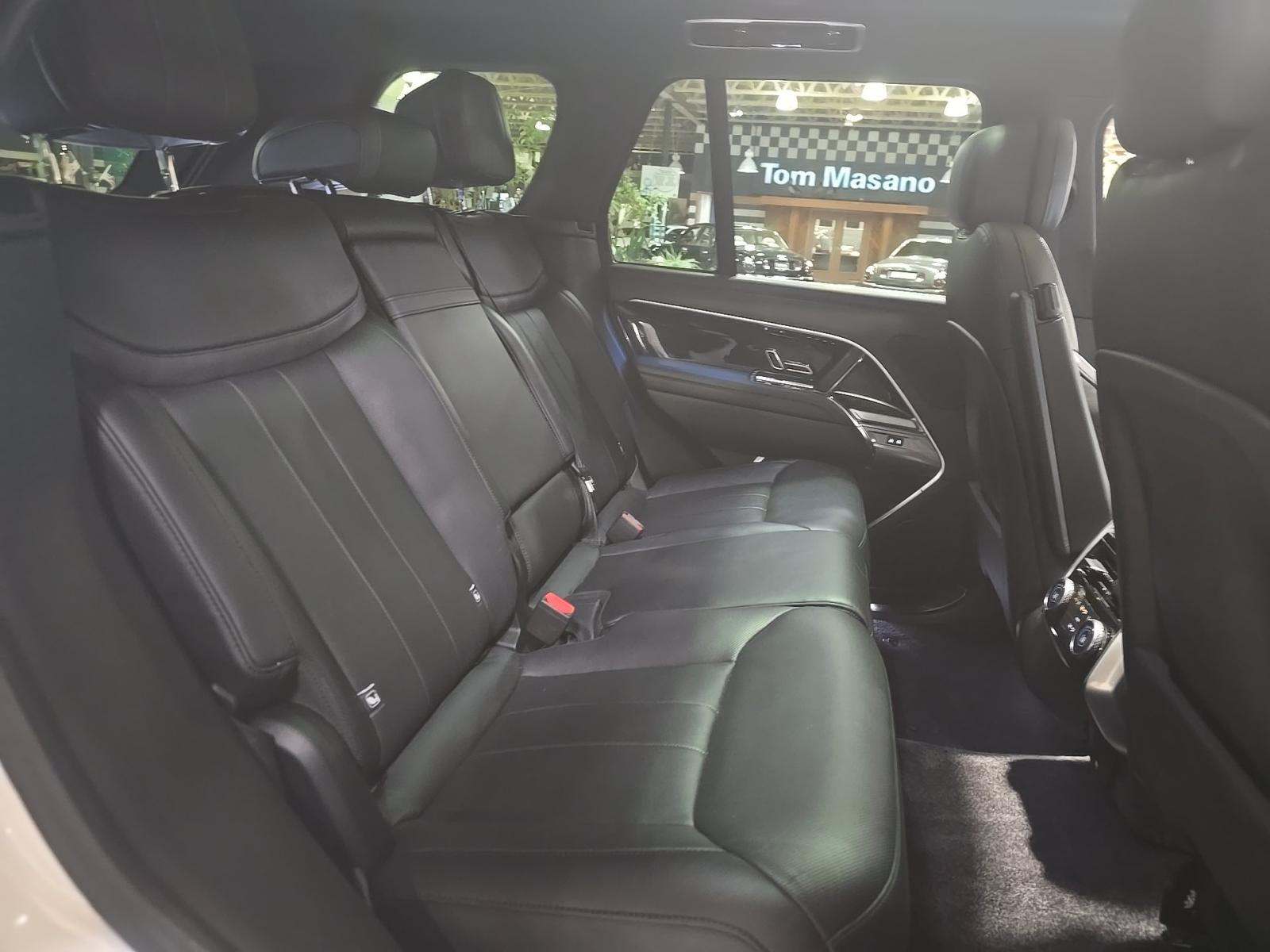 2024 Land Rover Range Rover SE AWD