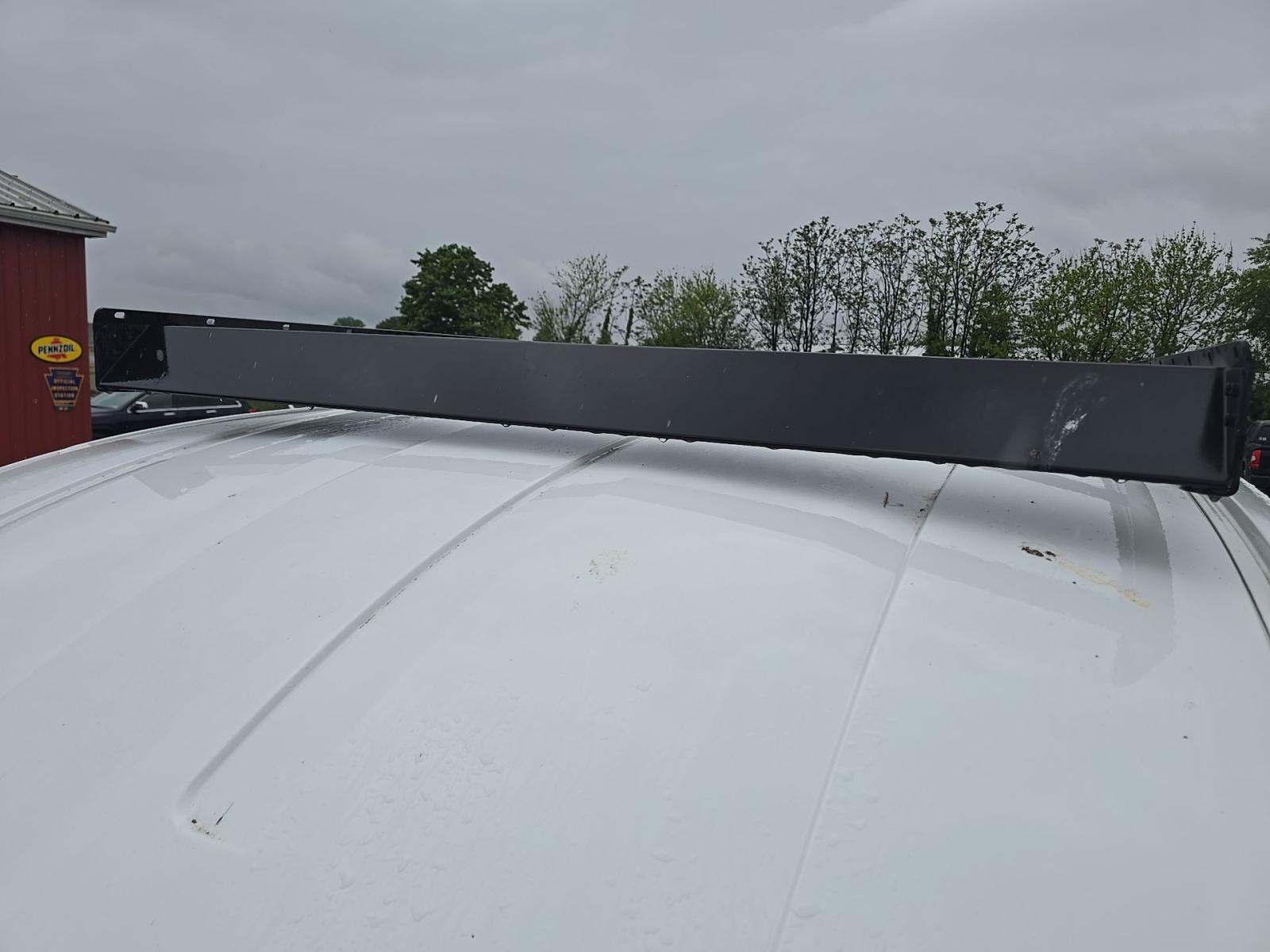 FORD TRANSIT 250 - 8