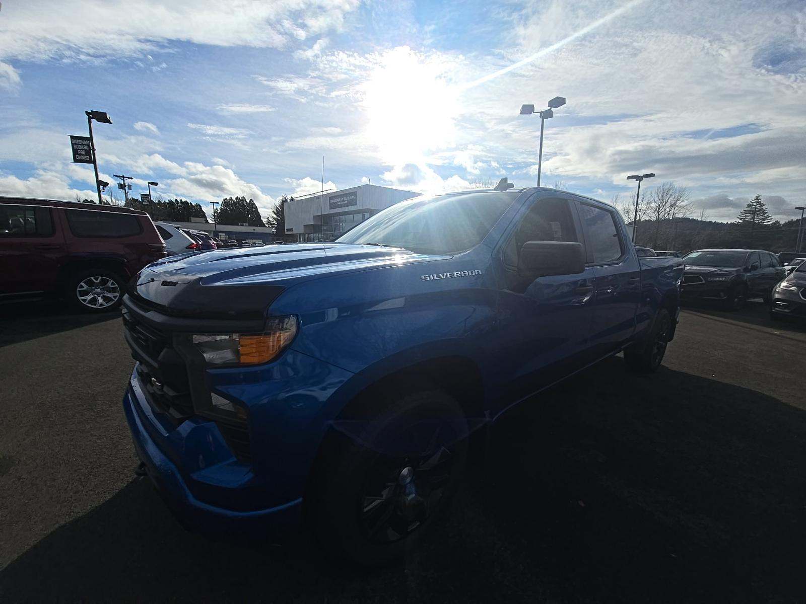 2023 Chevrolet Silverado 1500 Custom AWD