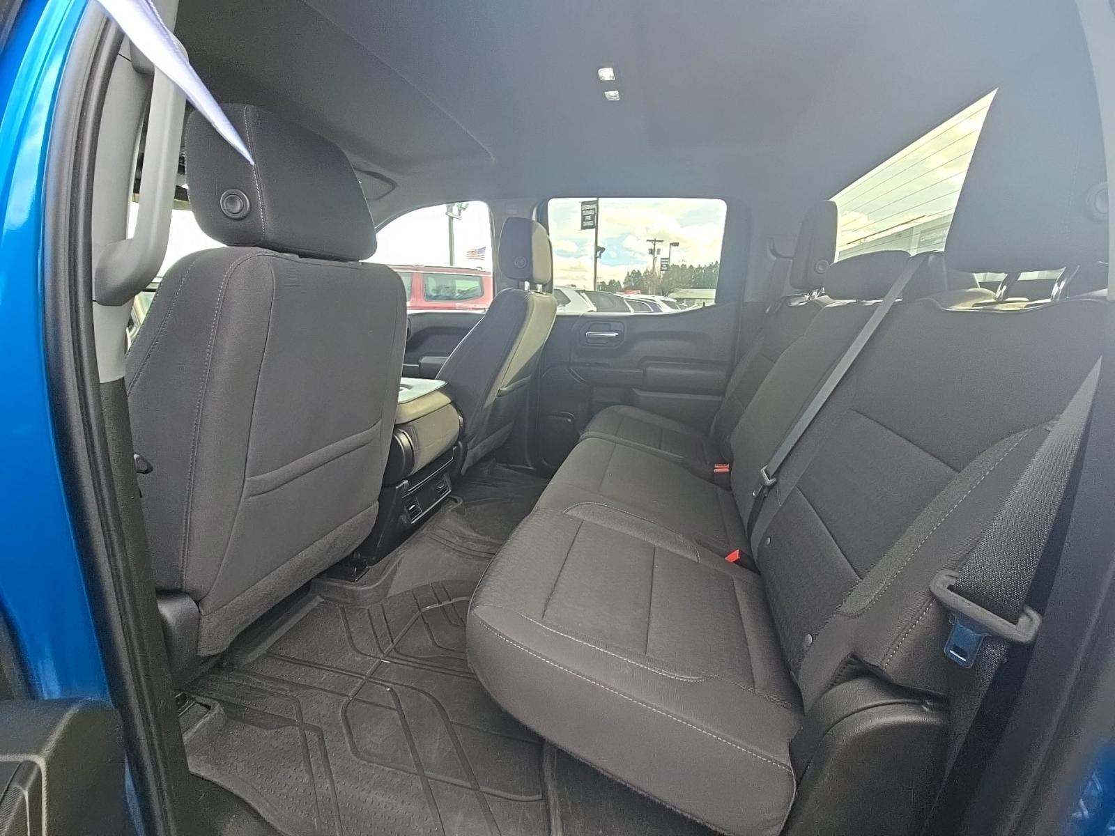 2023 Chevrolet Silverado 1500 Custom AWD