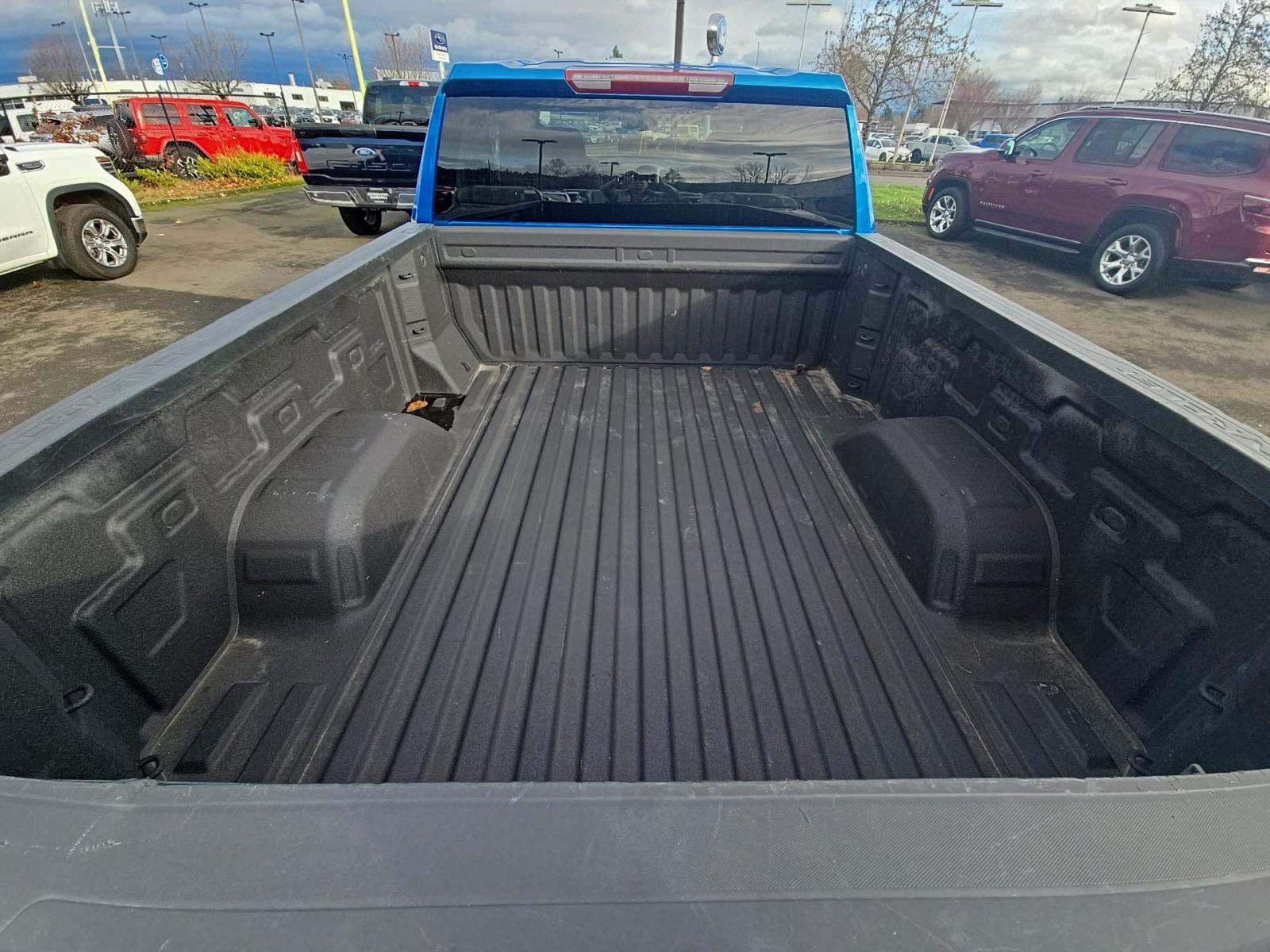 2023 Chevrolet Silverado 1500 Custom AWD