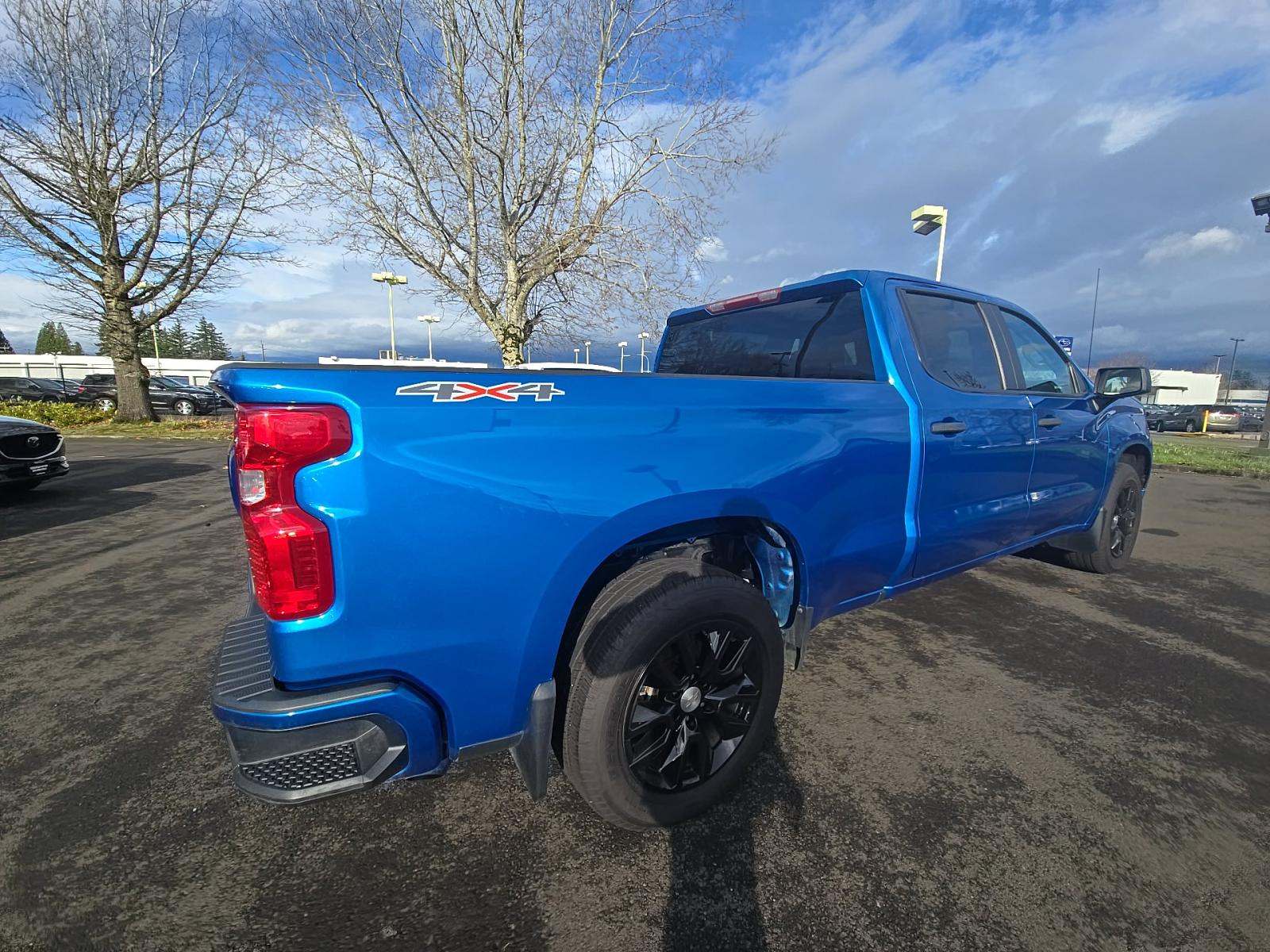 2023 Chevrolet Silverado 1500 Custom AWD