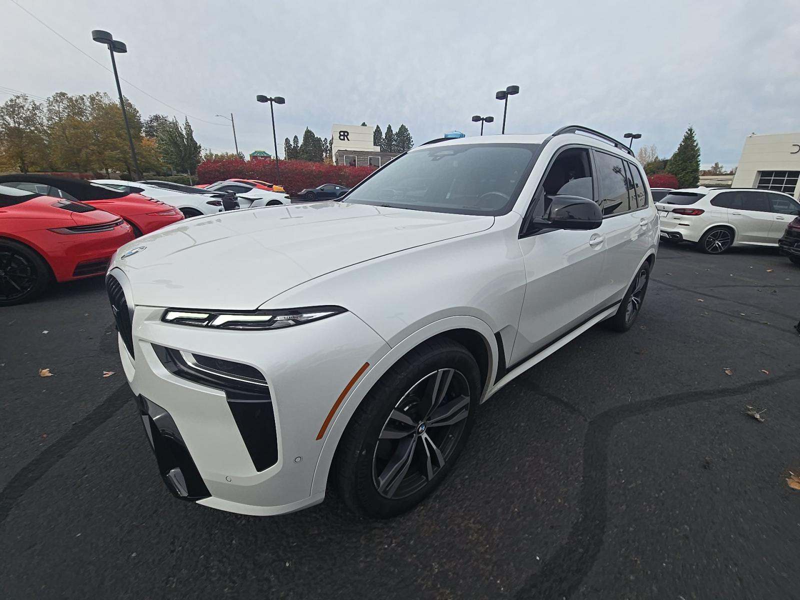 2024 BMW X7 M60i AWD