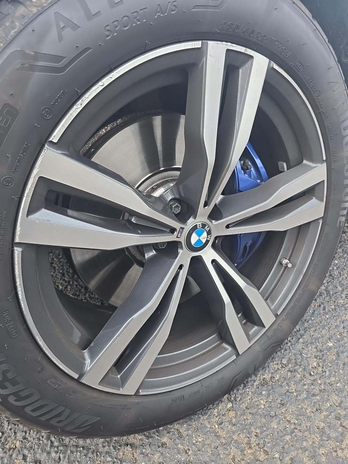 2024 BMW X7 M60i AWD