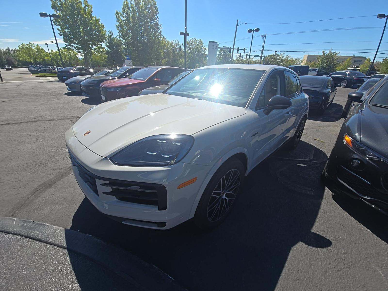 2025 Porsche Cayenne E-Hybrid AWD