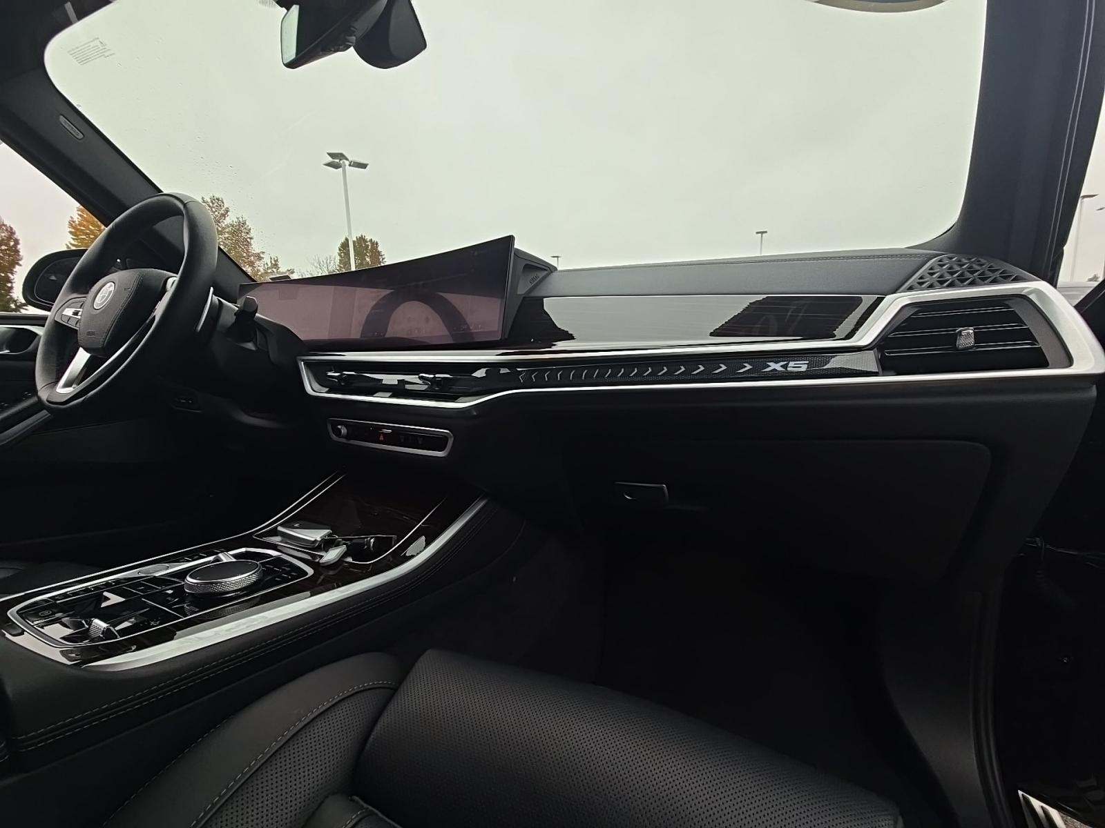 2025 BMW X5 xDrive50e AWD