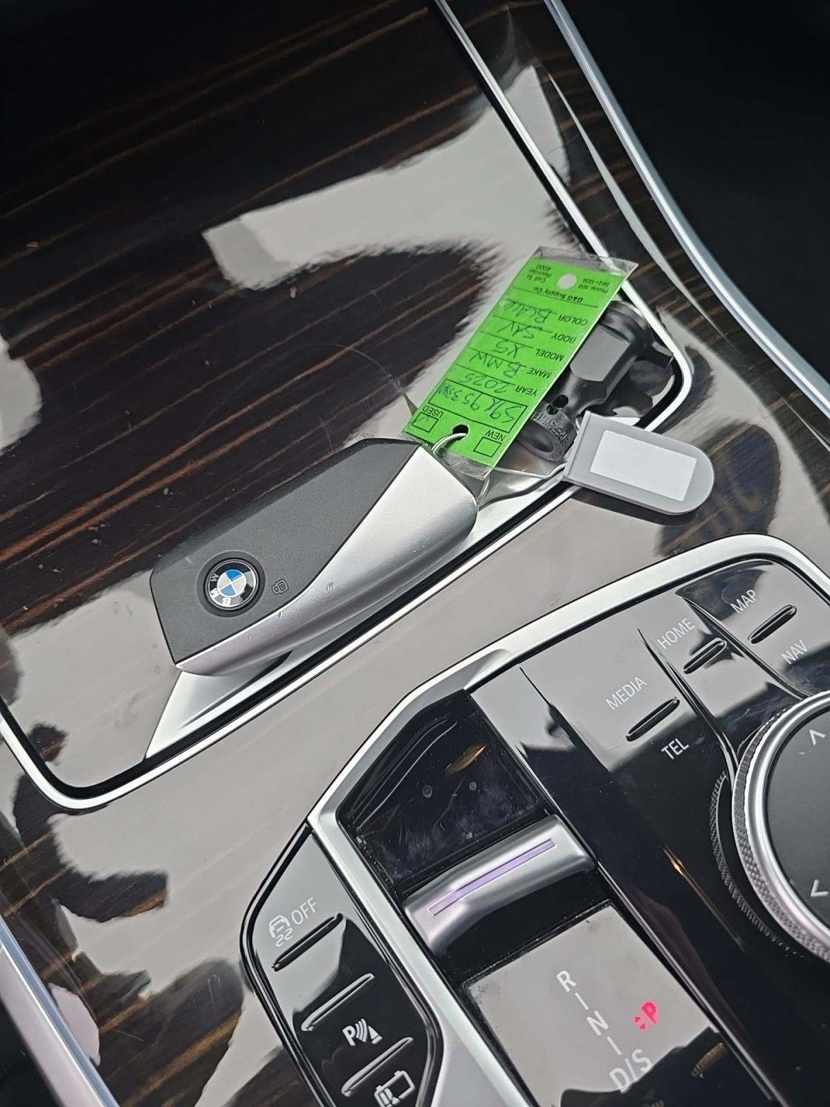 2025 BMW X5 xDrive50e AWD