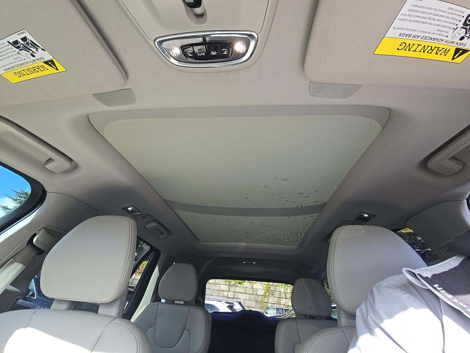 2020 Volvo XC90 Plug-In Hybrid T8 Momentum AWD