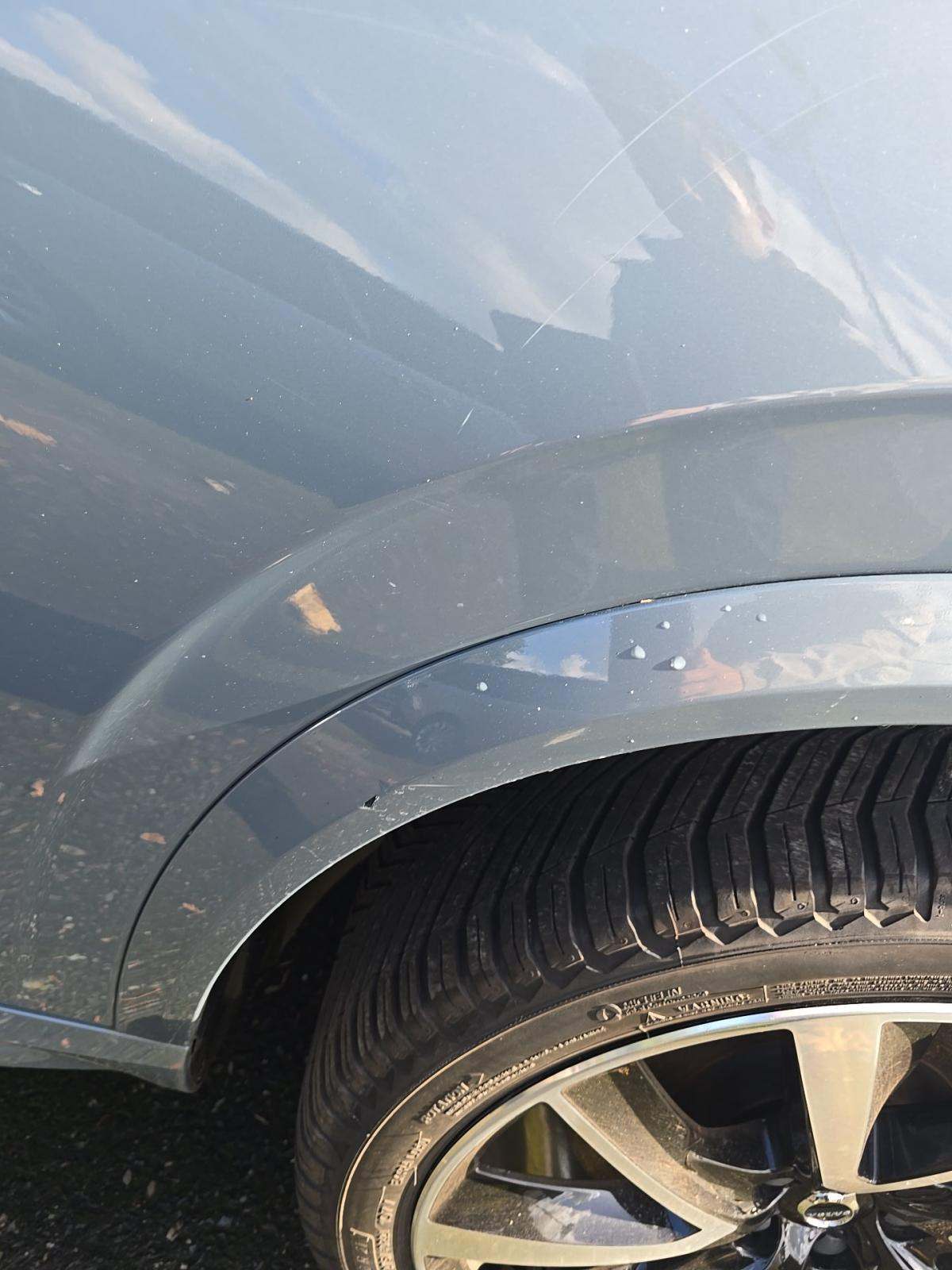 2020 Volvo XC90 Plug-In Hybrid T8 Momentum AWD