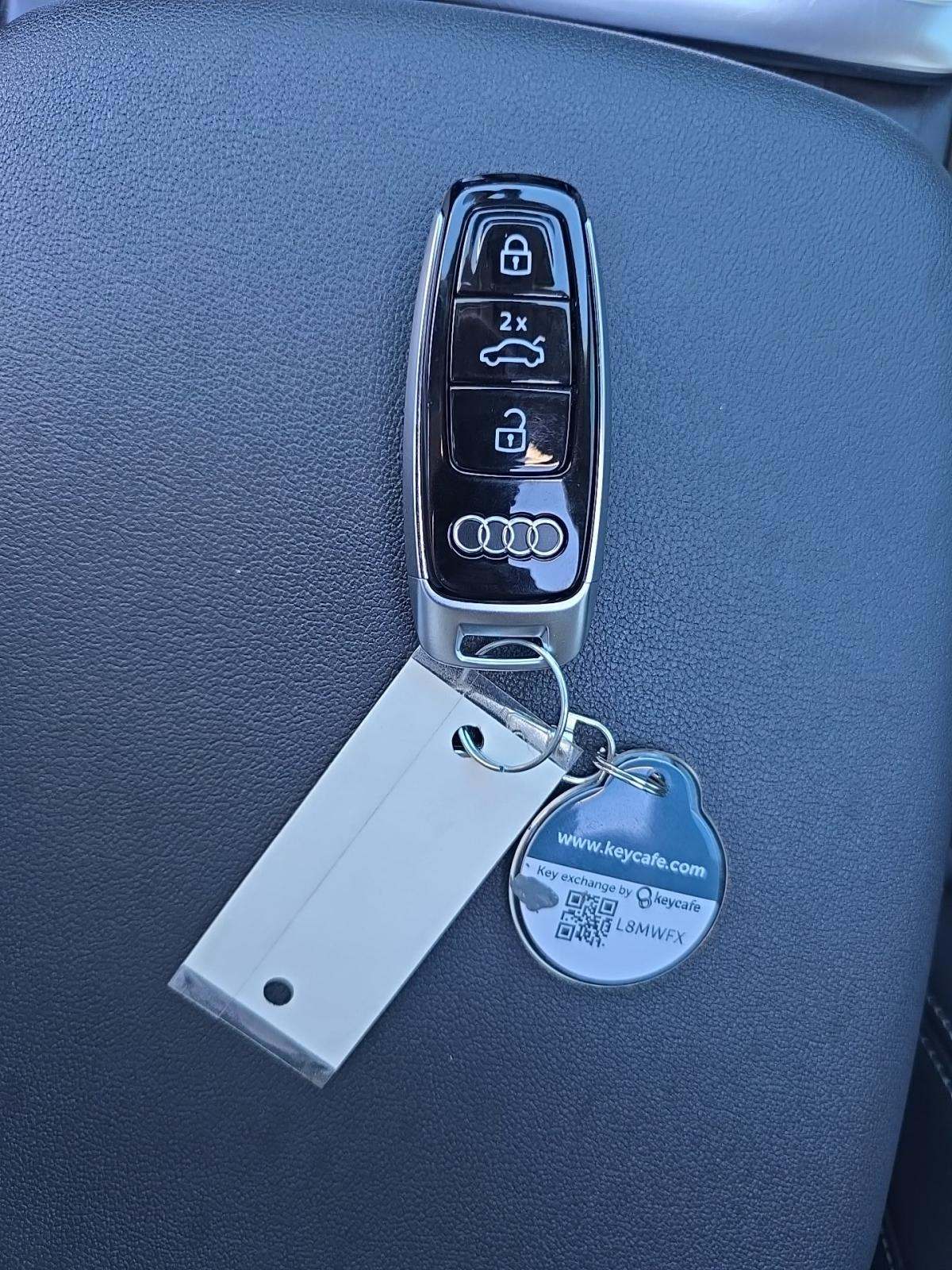 2022 Audi Q8 Premium Plus AWD