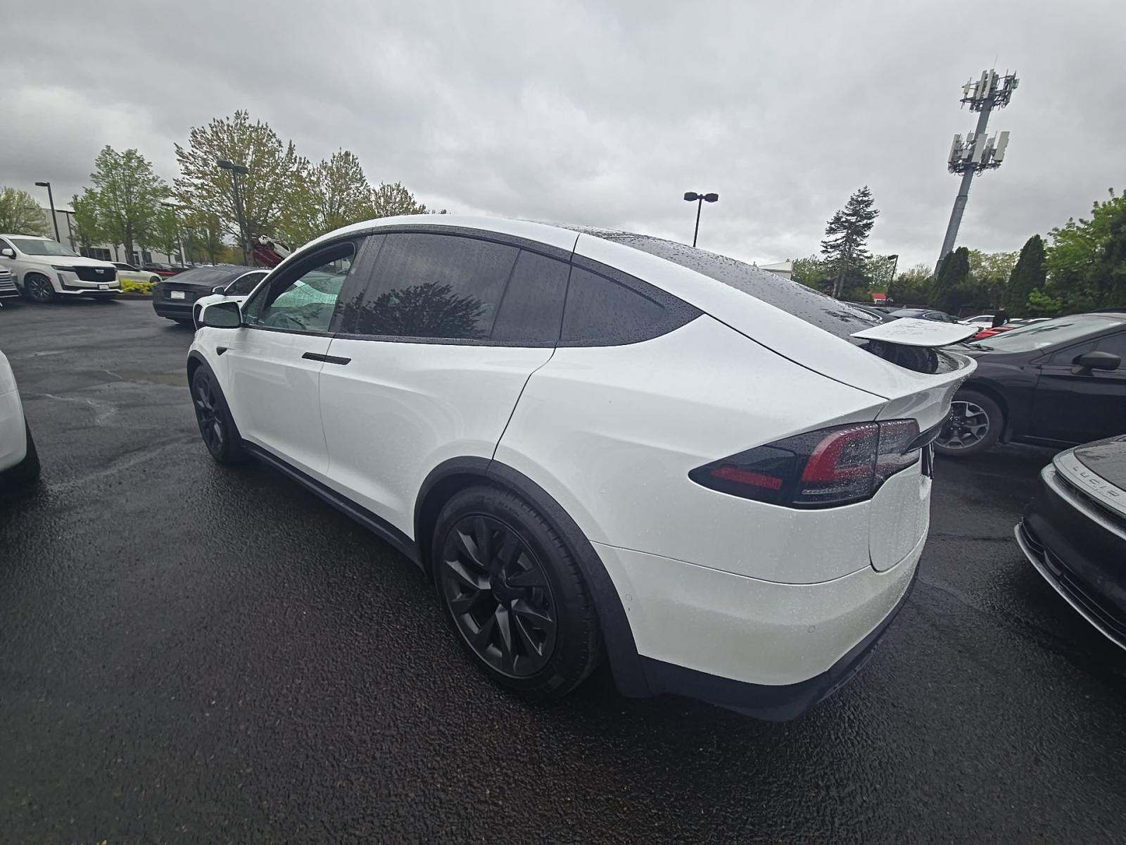 TESLA MODEL X - 2