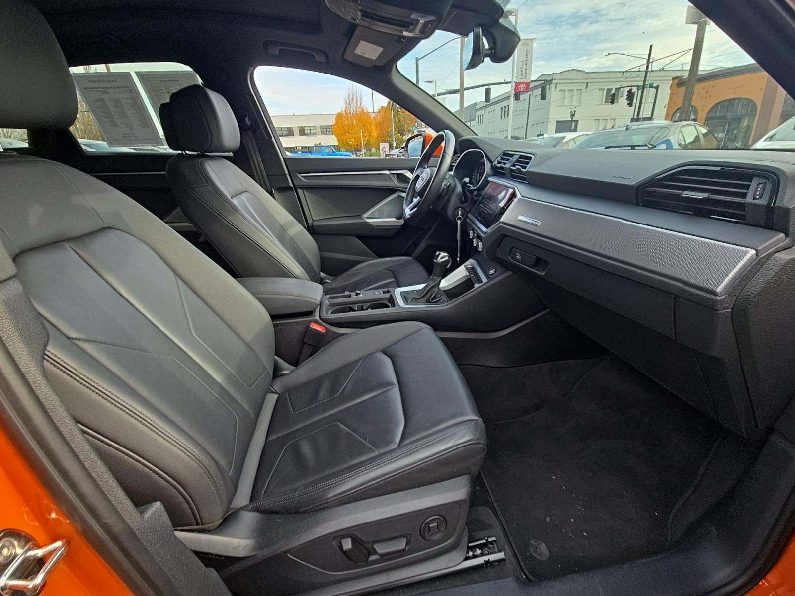 2022 Audi Q3 2.0T S line Premium AWD