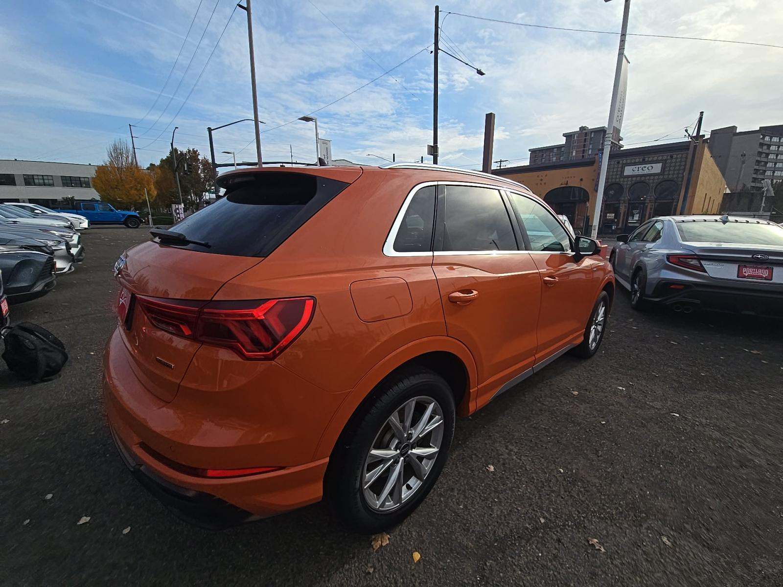 2022 Audi Q3 2.0T S line Premium AWD