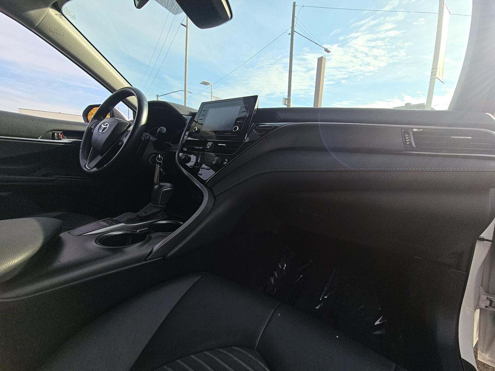 2024 Toyota Camry SE FWD