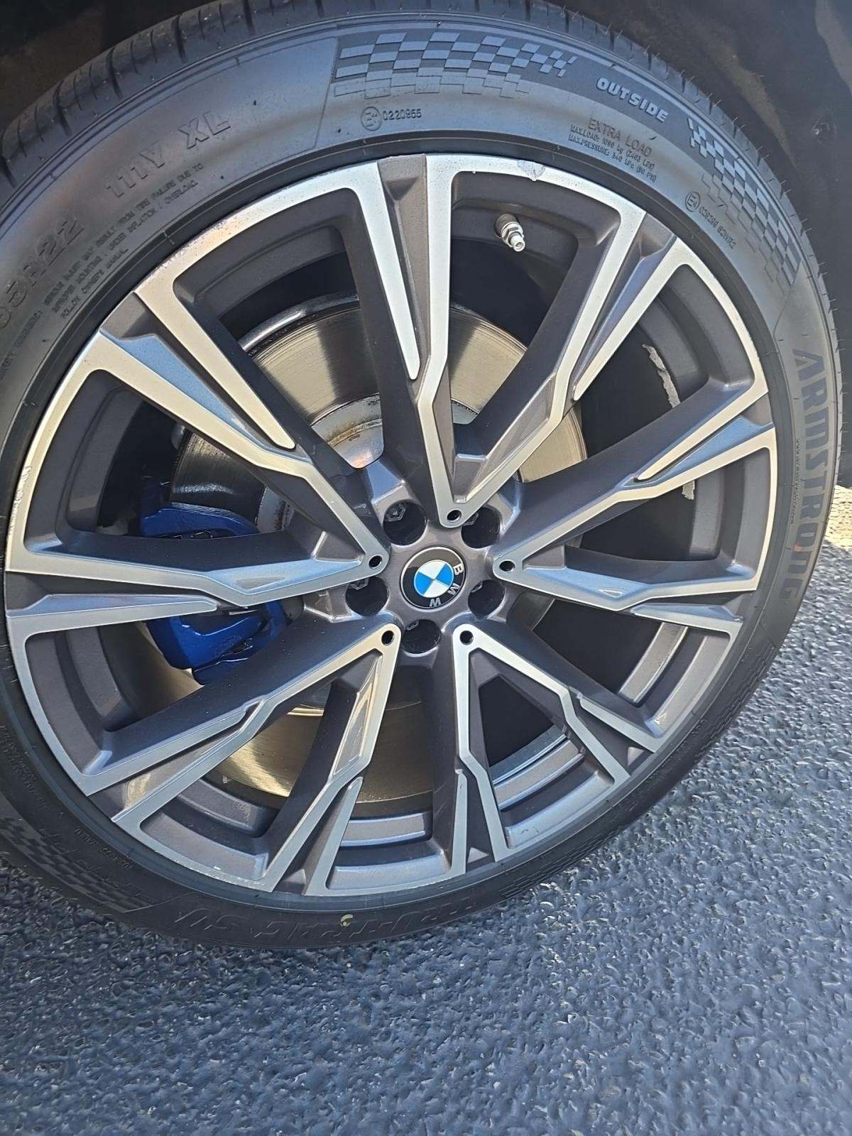 2021 BMW X7 M50i AWD