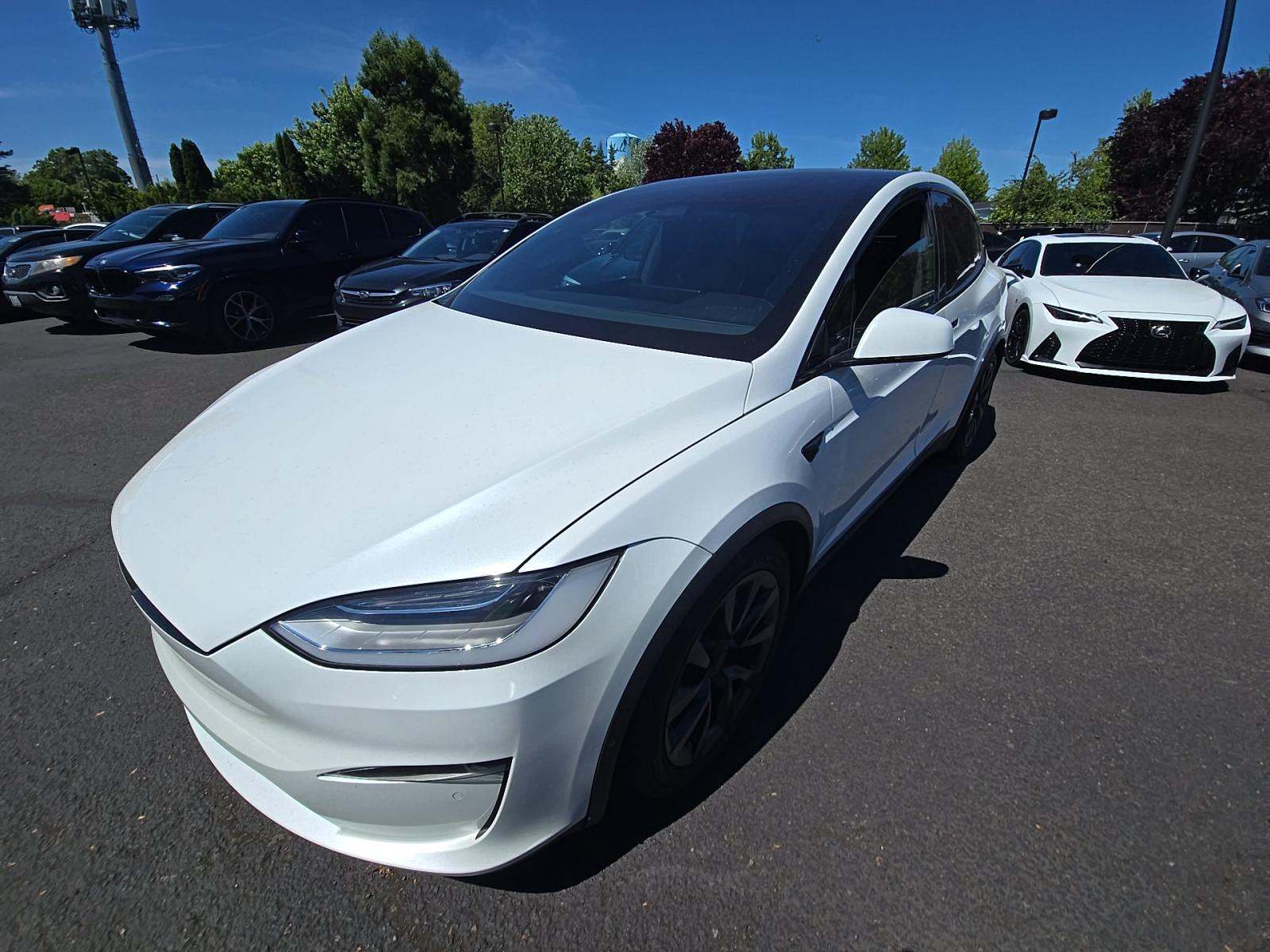 TESLA MODEL X - 1