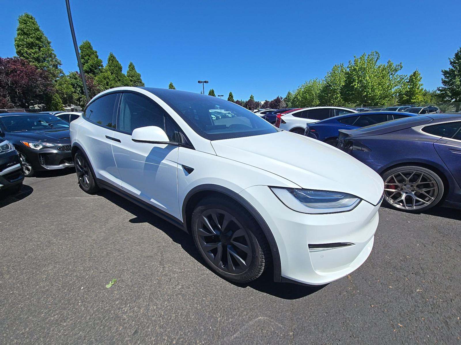 TESLA MODEL X - 4