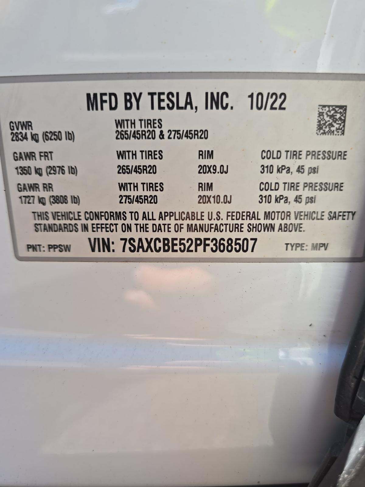 TESLA MODEL X - 5