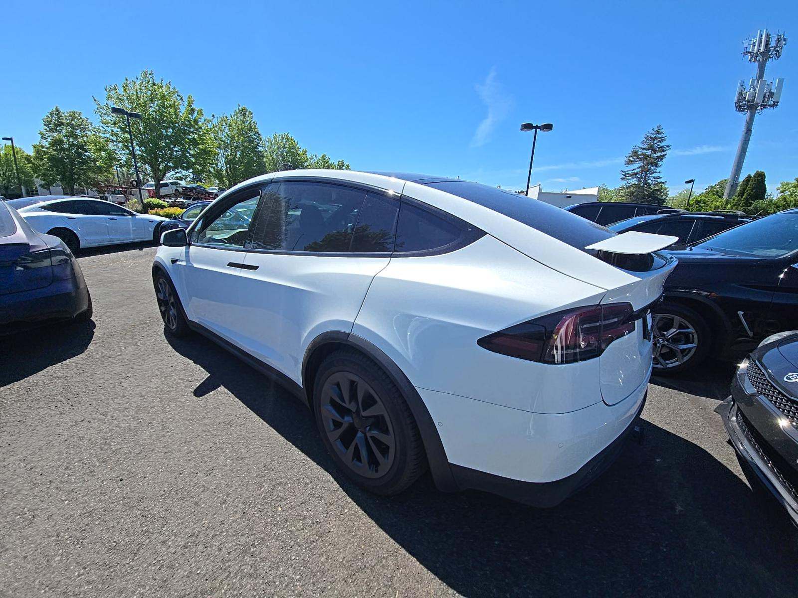 TESLA MODEL X - 2