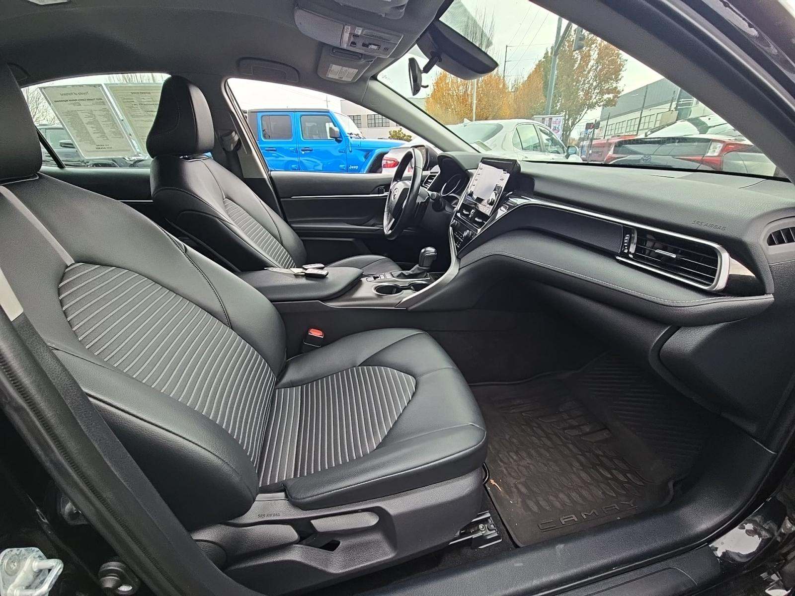 2022 Toyota Camry Hybrid Nightshade FWD