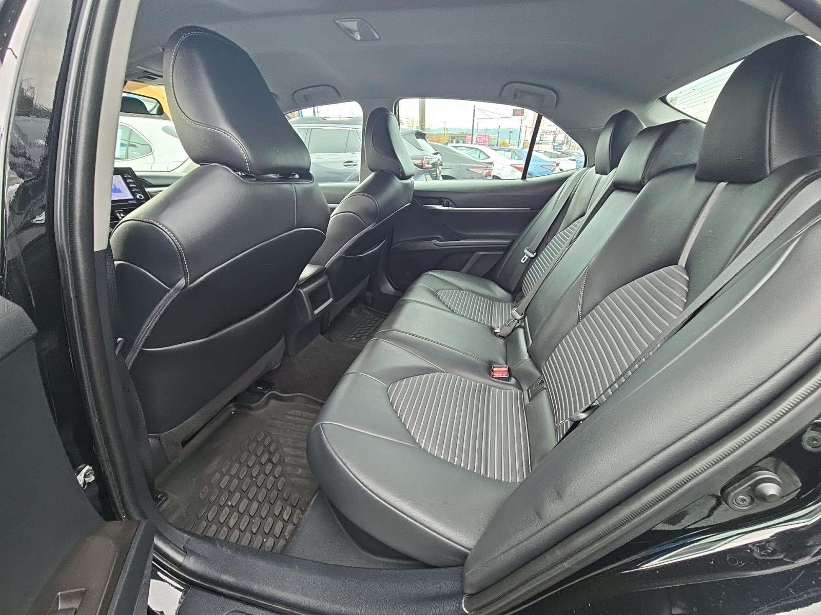 2022 Toyota Camry Hybrid Nightshade FWD