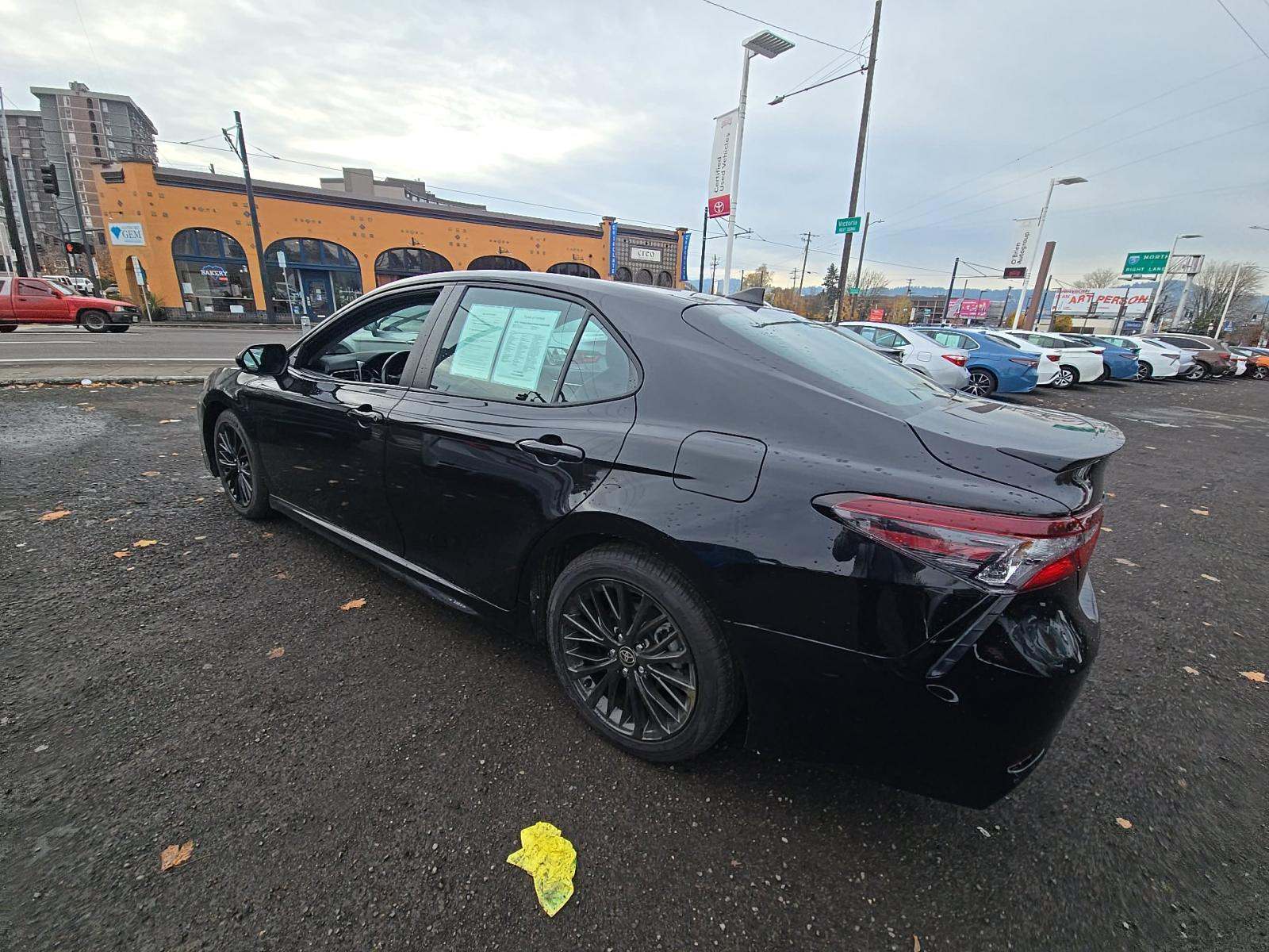 2022 Toyota Camry Hybrid Nightshade FWD